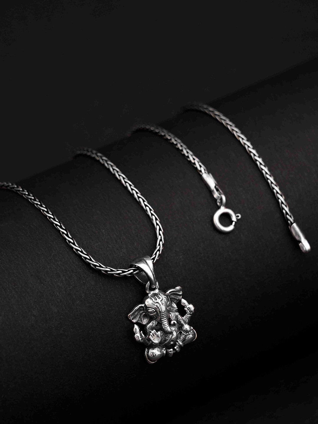 DIAVO Men 925 Silver-Plated Goddess Bal Ganesh Deific Pendant