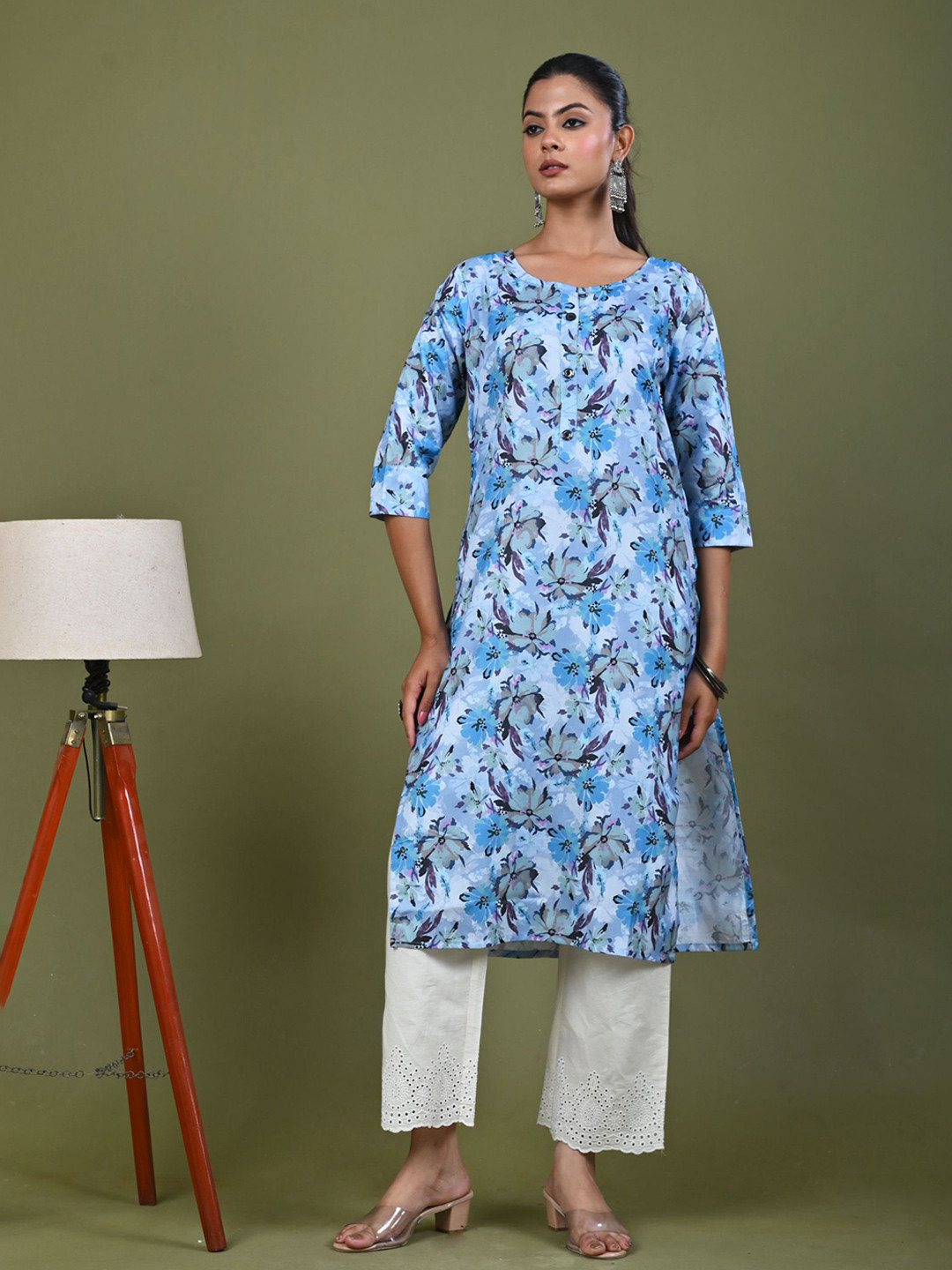 Karaveera Women Floral Printed Screen Print Daily Linen Straight Kurta