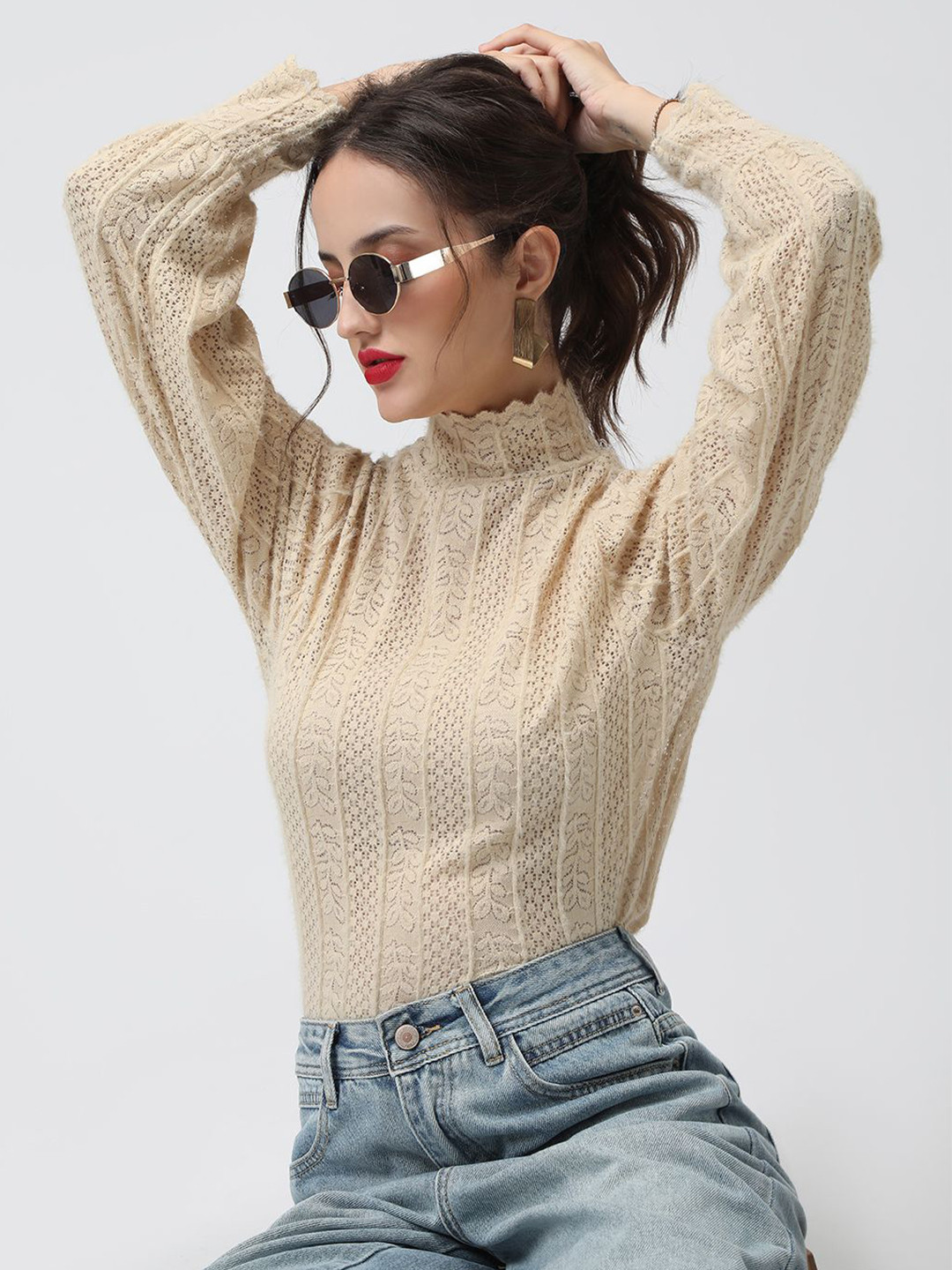 SHOWOFFFF Floral Lace Top