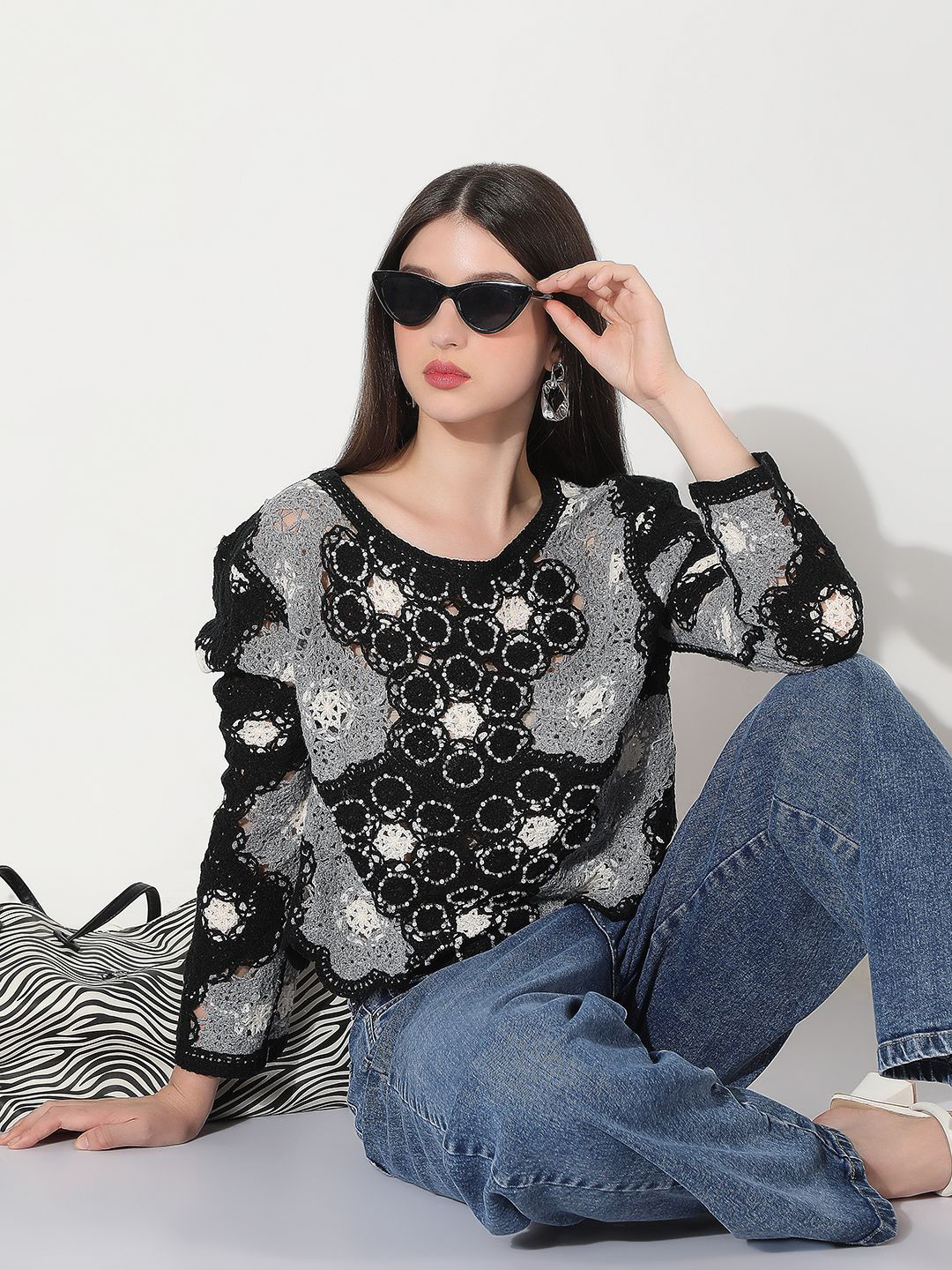 SHOWOFFFF Floral Cotton Crochet Top