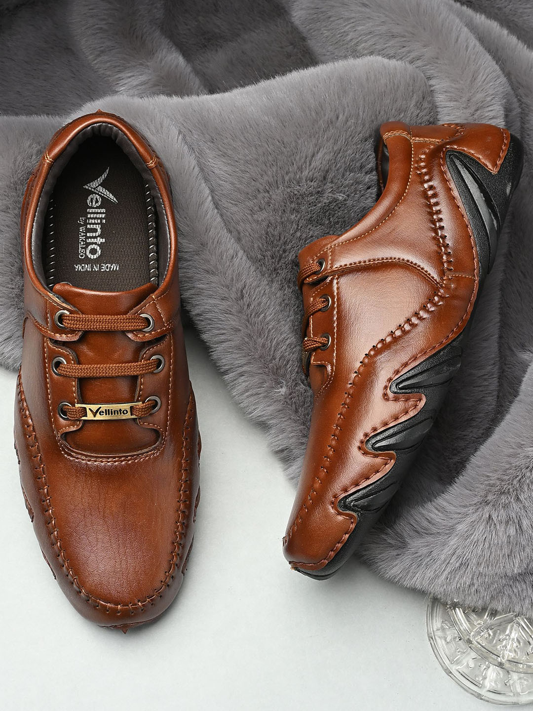 Vellinto Men Textured Lace-Ups Lightweight Derbys