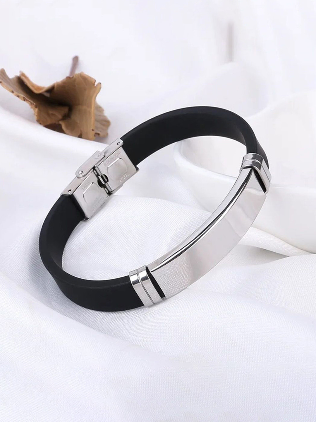 Babaa Enterprises Women Silver-Plated Kada Bracelet