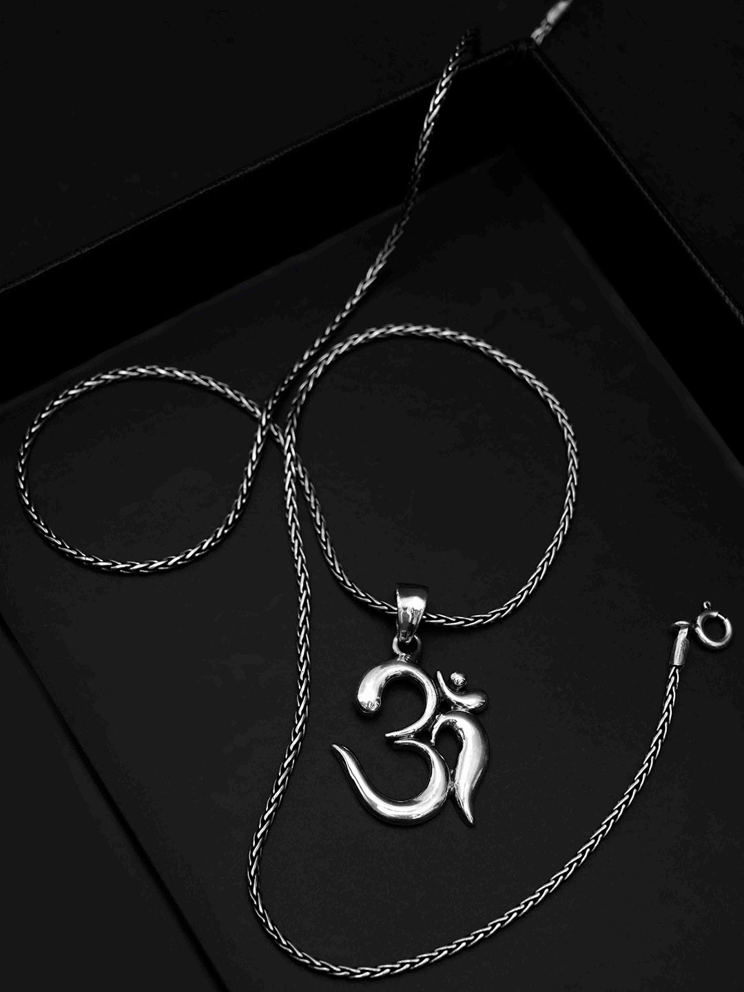 DIAVO Men 925 Silver-Plated OM The Aum Amulet Pendant