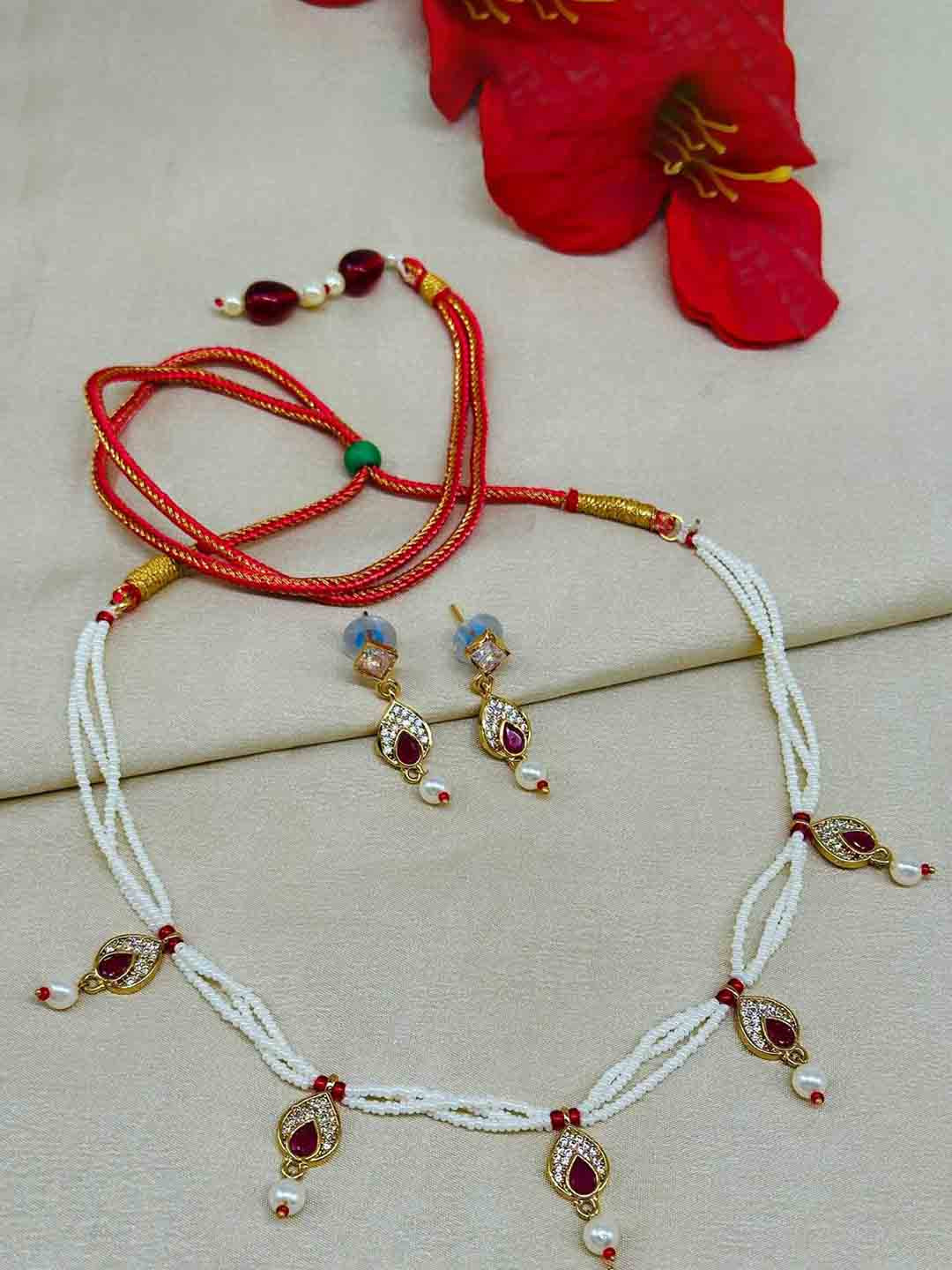 Shirisha Women White Pearl Jewellery Set