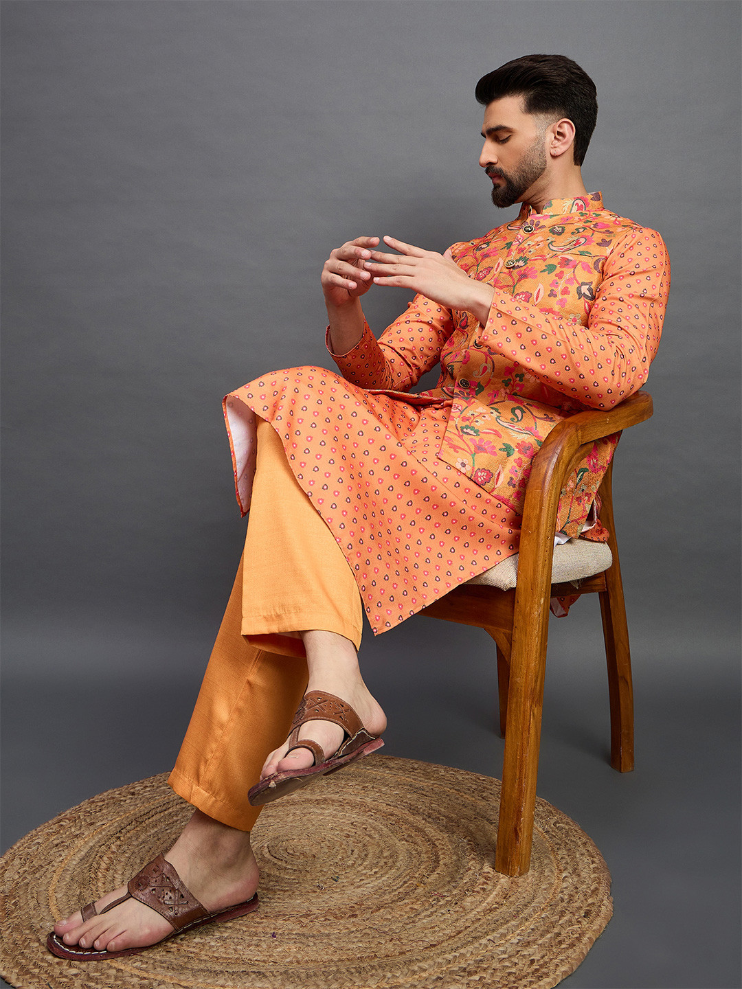 House of Pataudi Men Ethnic Motifs Printed Straight Kurta & Pyjama With Nehru Jacket
