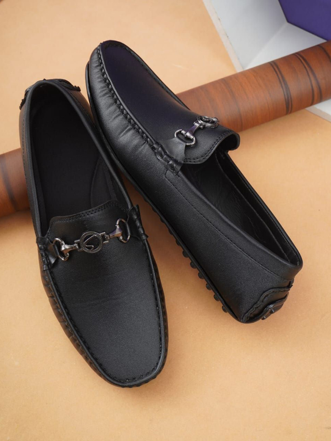 T-Rock Men Textured Slip-On Buckles Loafers