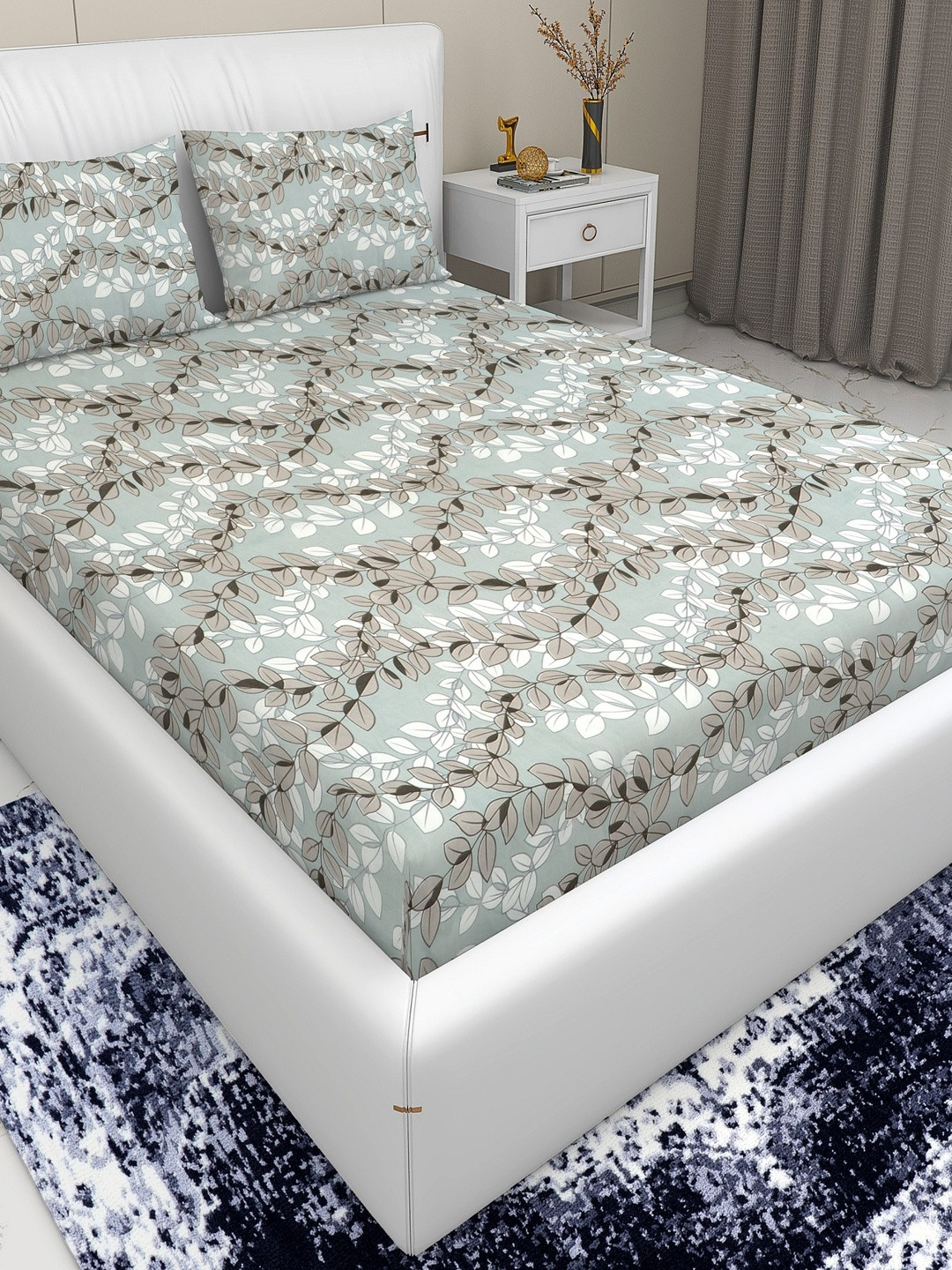 DREAM LIVING Grey & Silver-Toned Floral 144 TC Queen Bedsheet with 2 Pillow Covers