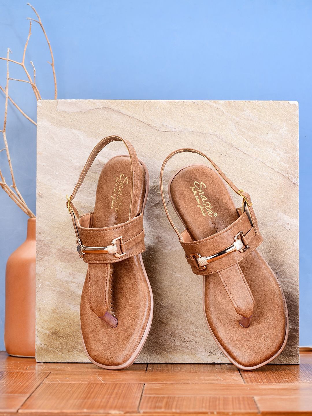 Snasta Women Textured T-Strap Flats with Western Embellished