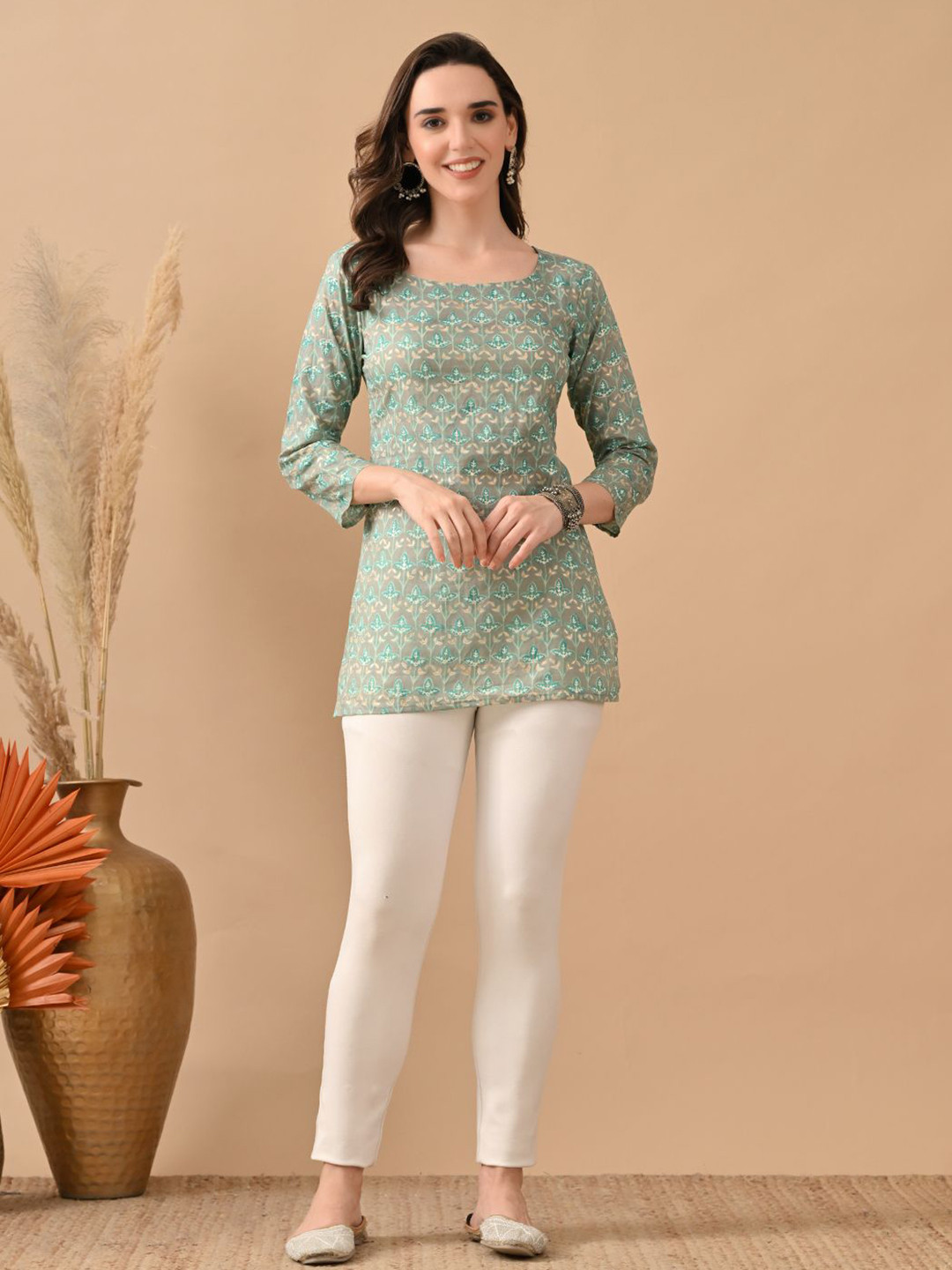 HARIKS Geometric Printed Kurti