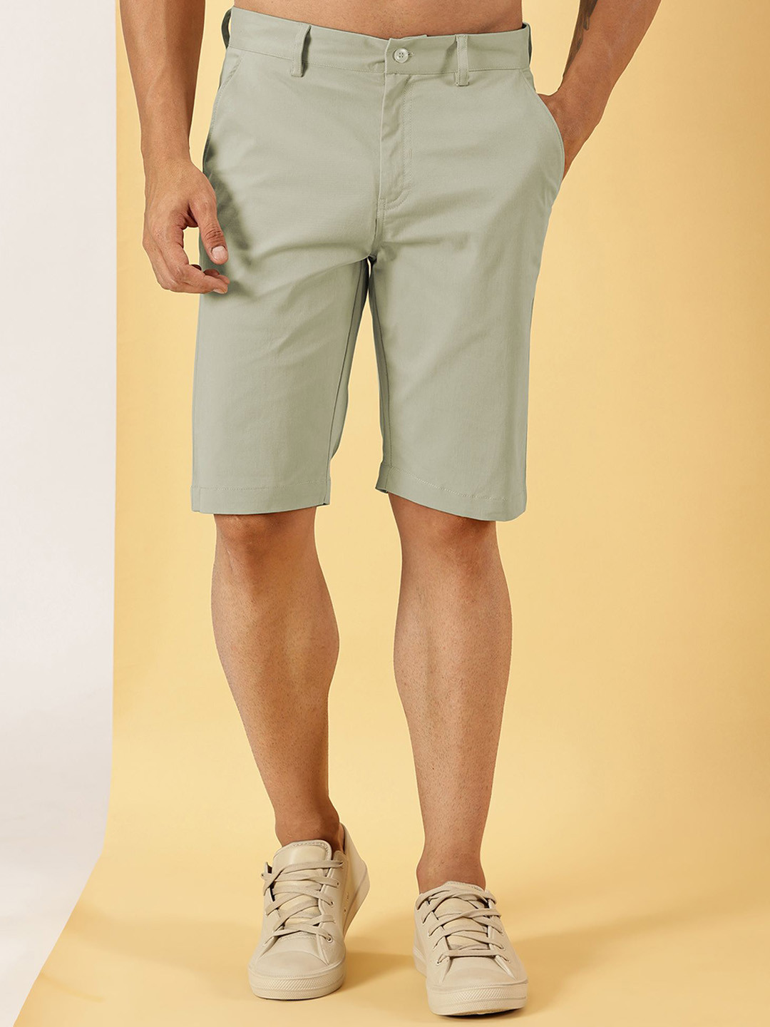 LEON Men Regular Fit Mid-Rise Cotton Chino Shorts