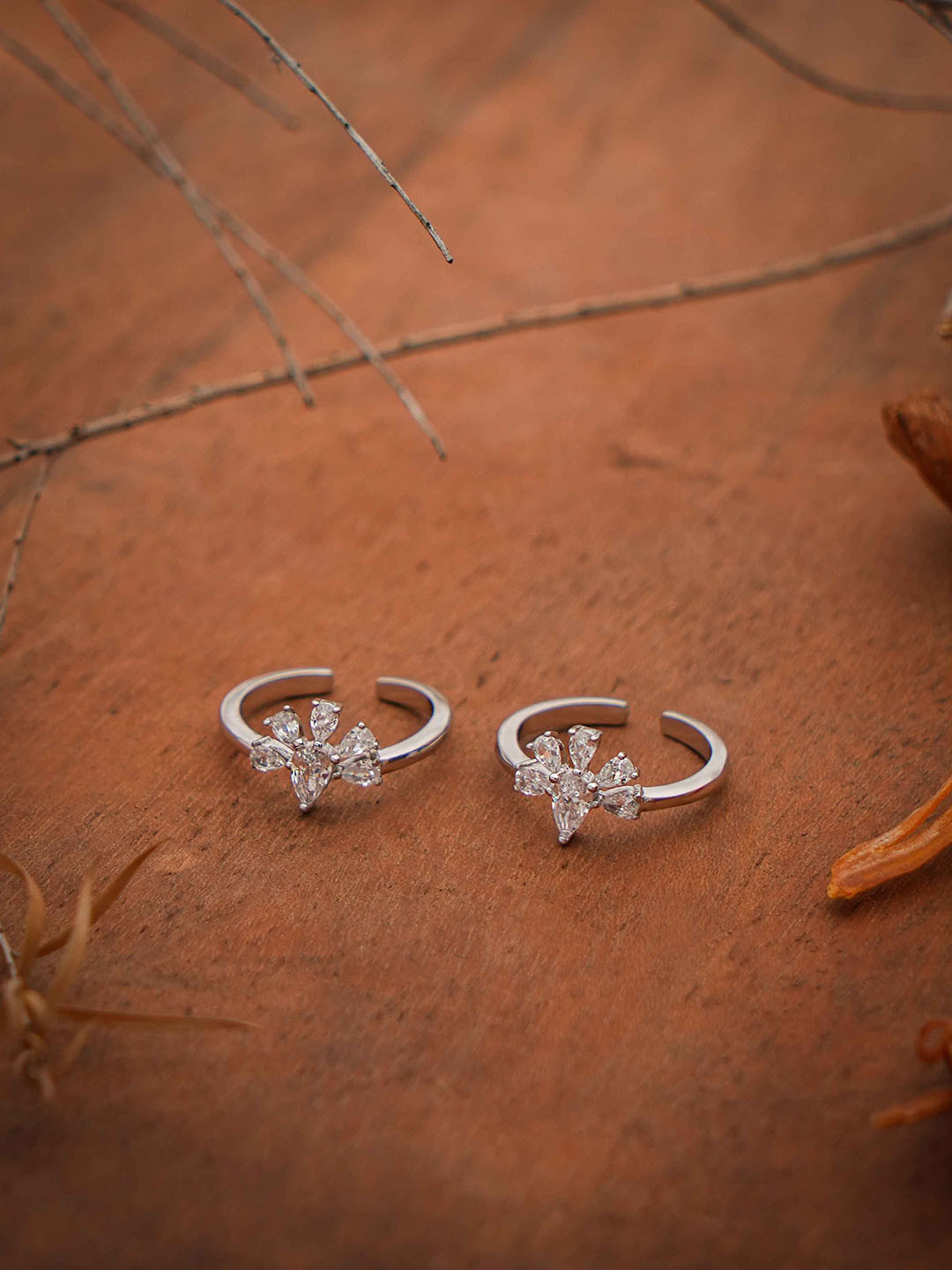 DIAVO Kaia Floris Silver Toe Rings