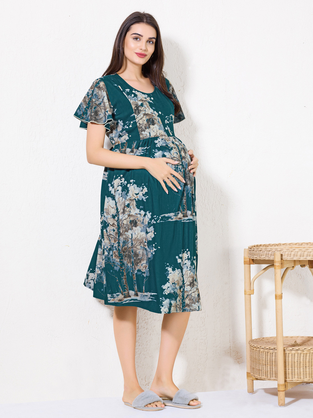 Arela Tree Printed Maternity Fit and Flare Dress With Feeding Zip