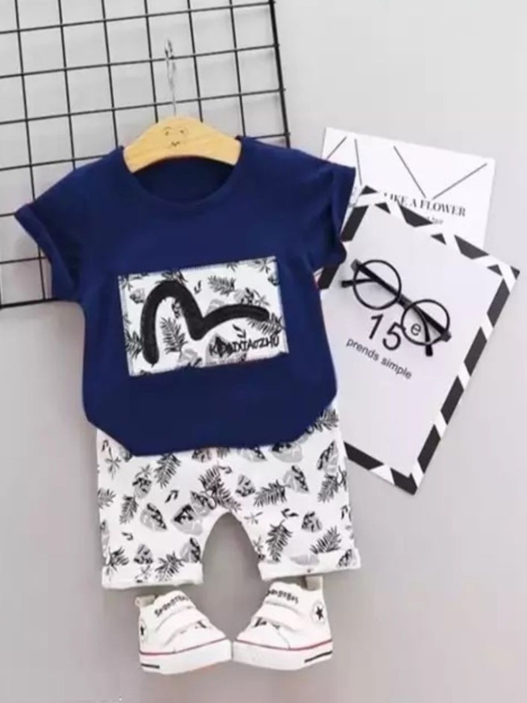 JENNY GARMENT Kids Printed Short Sleeves T-shirt With Shorts