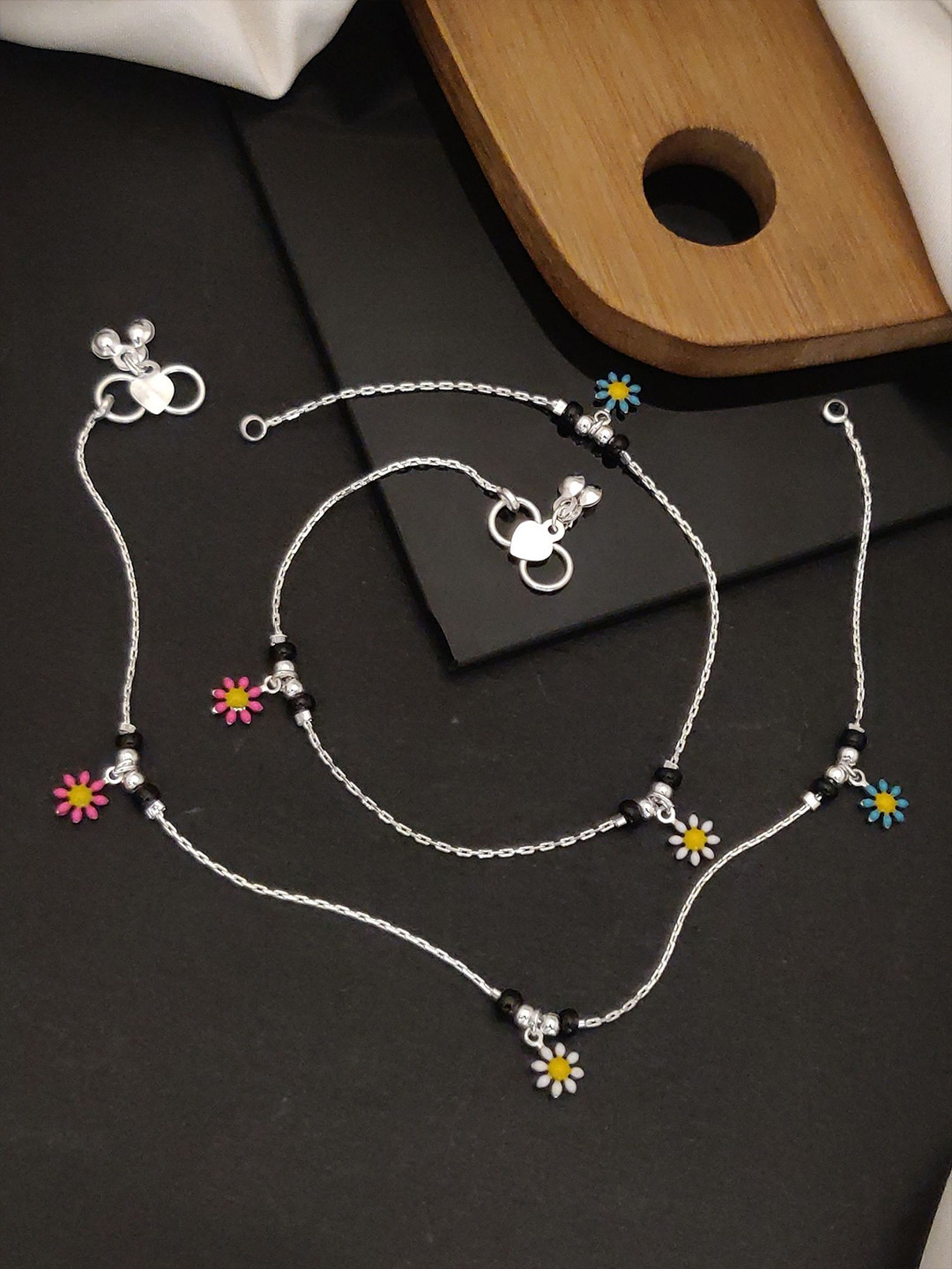ABDESIGNS Silver-Plated Flower Artificial Stones and Beads Anklets