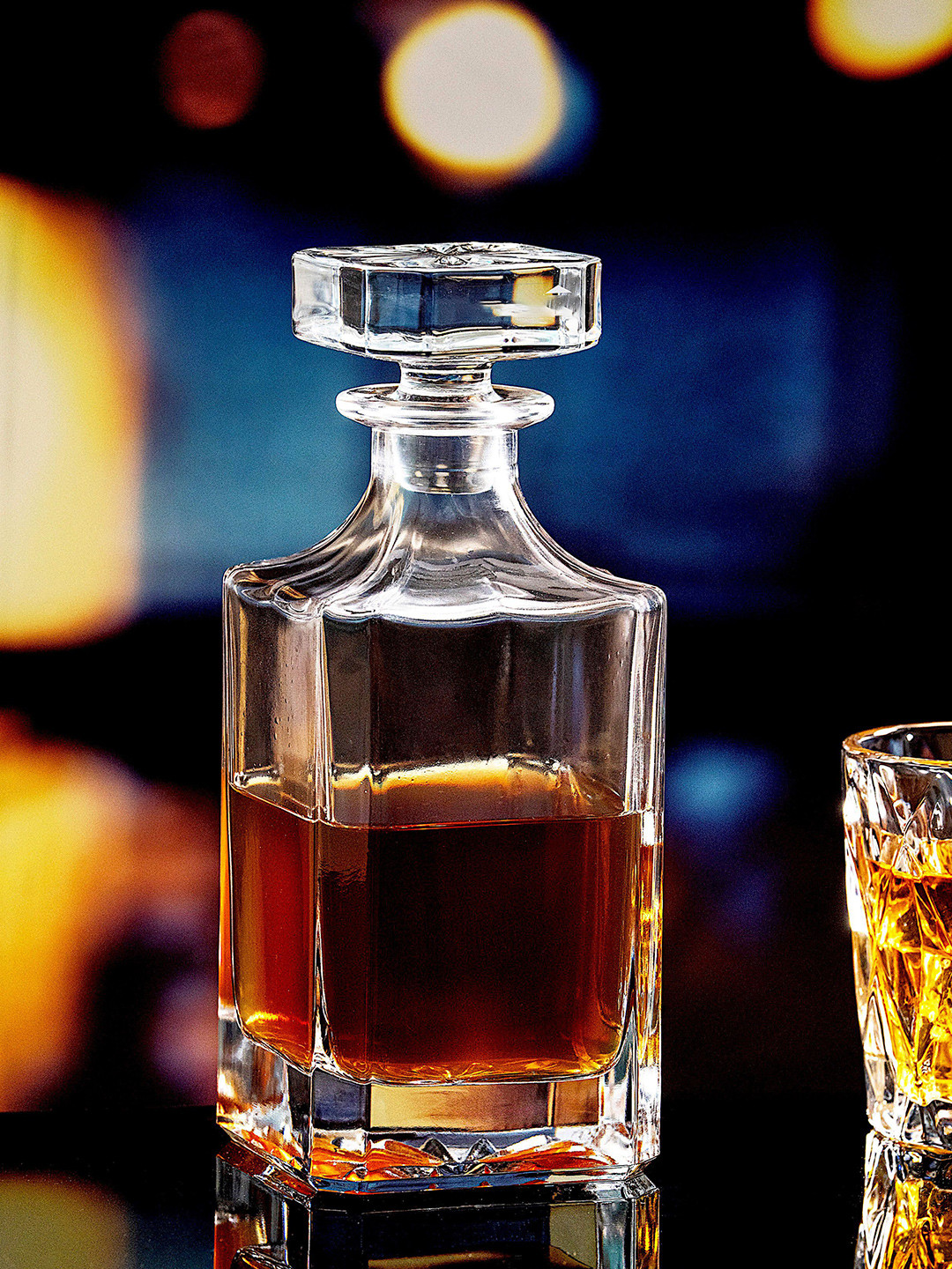 GOODHOMES Transparent Glass Whiskey Jar with Lid