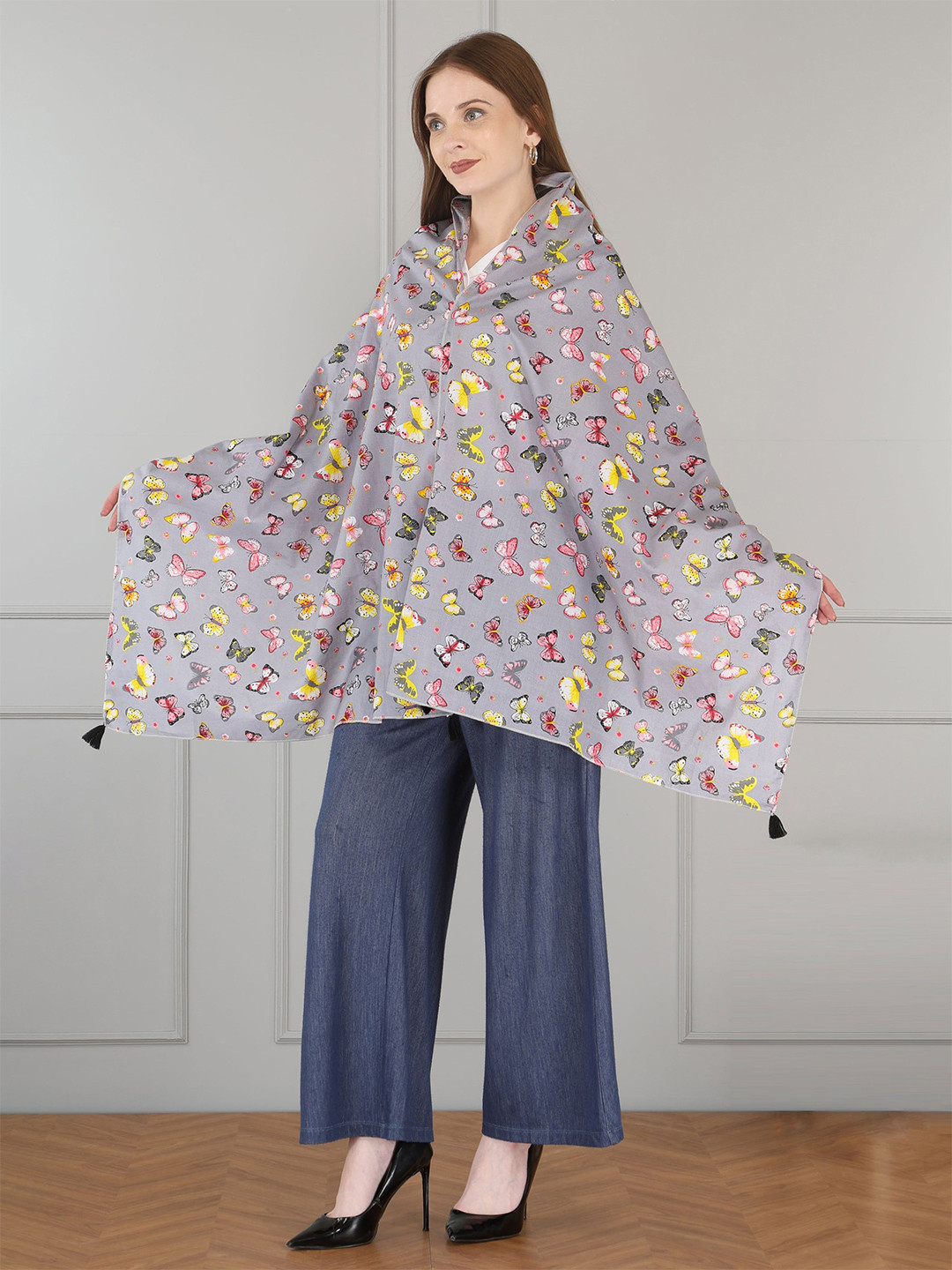 SWITCHON Women Butterfly Printed Stole