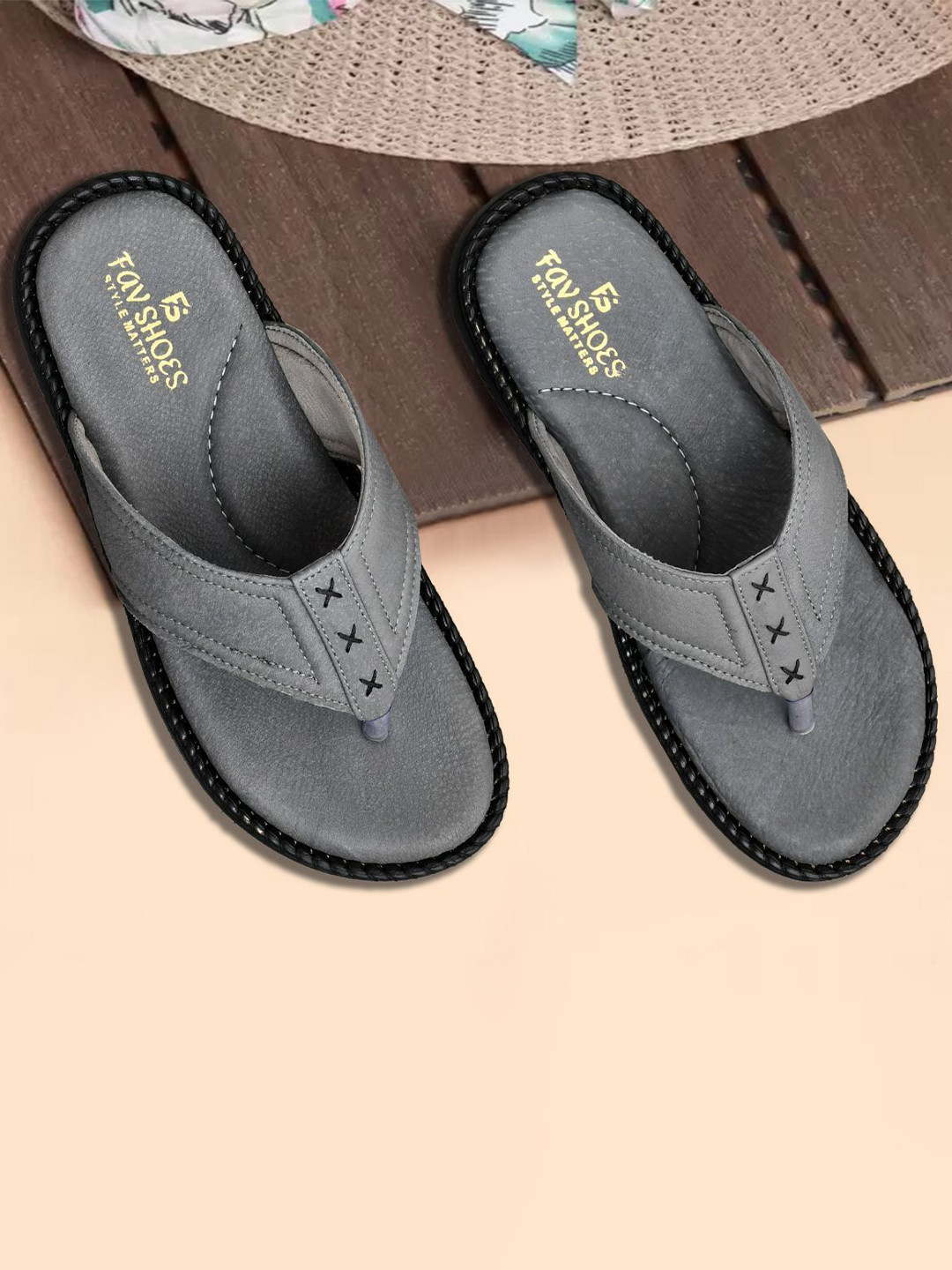 FAV SHOES Men Self Design Thong Flip-Flops