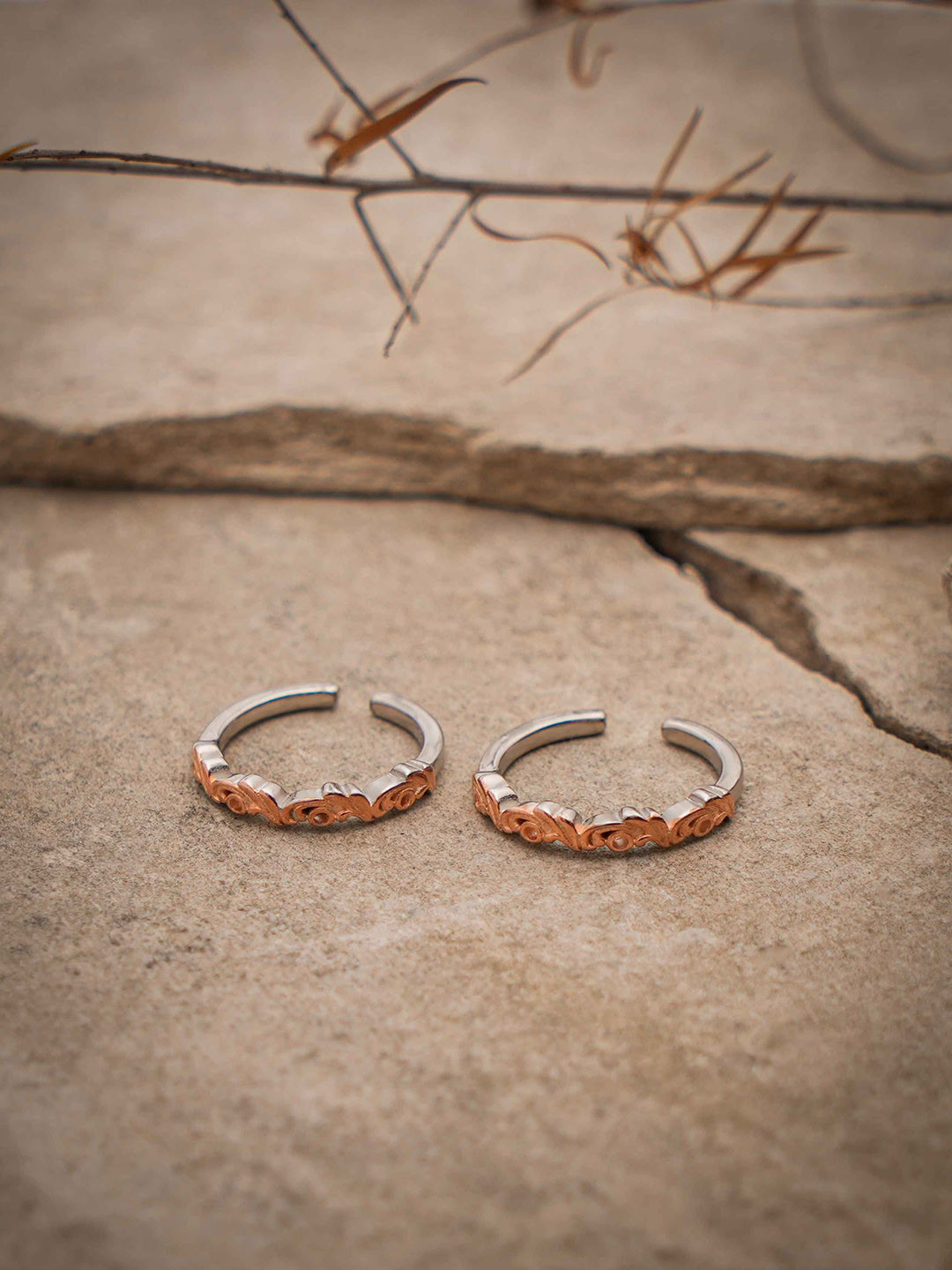 DIAVO Orlaine Whirl Silver Toe Rings