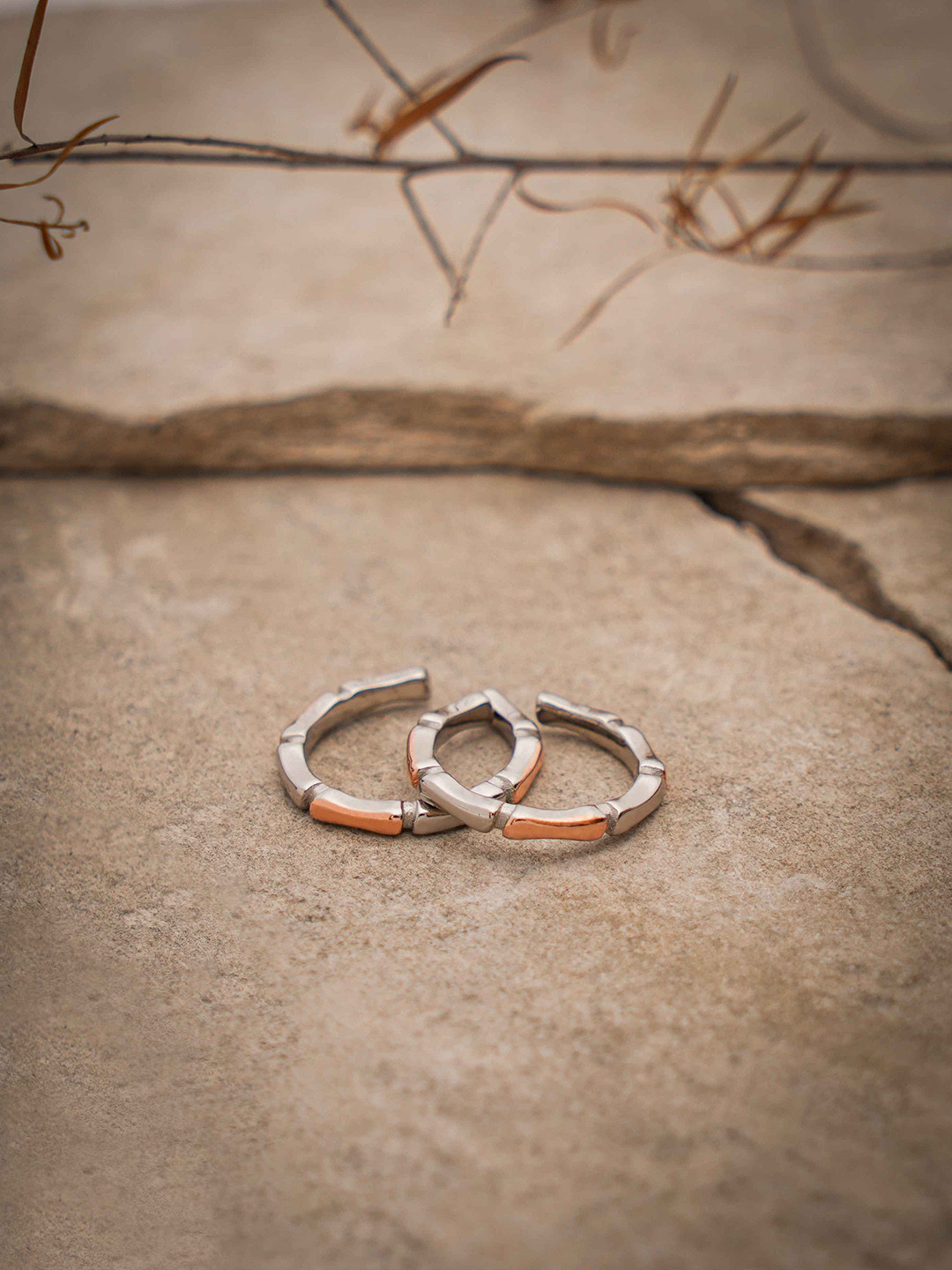 DIAVO Liora Dual Tone Graceful Silver Toe Rings