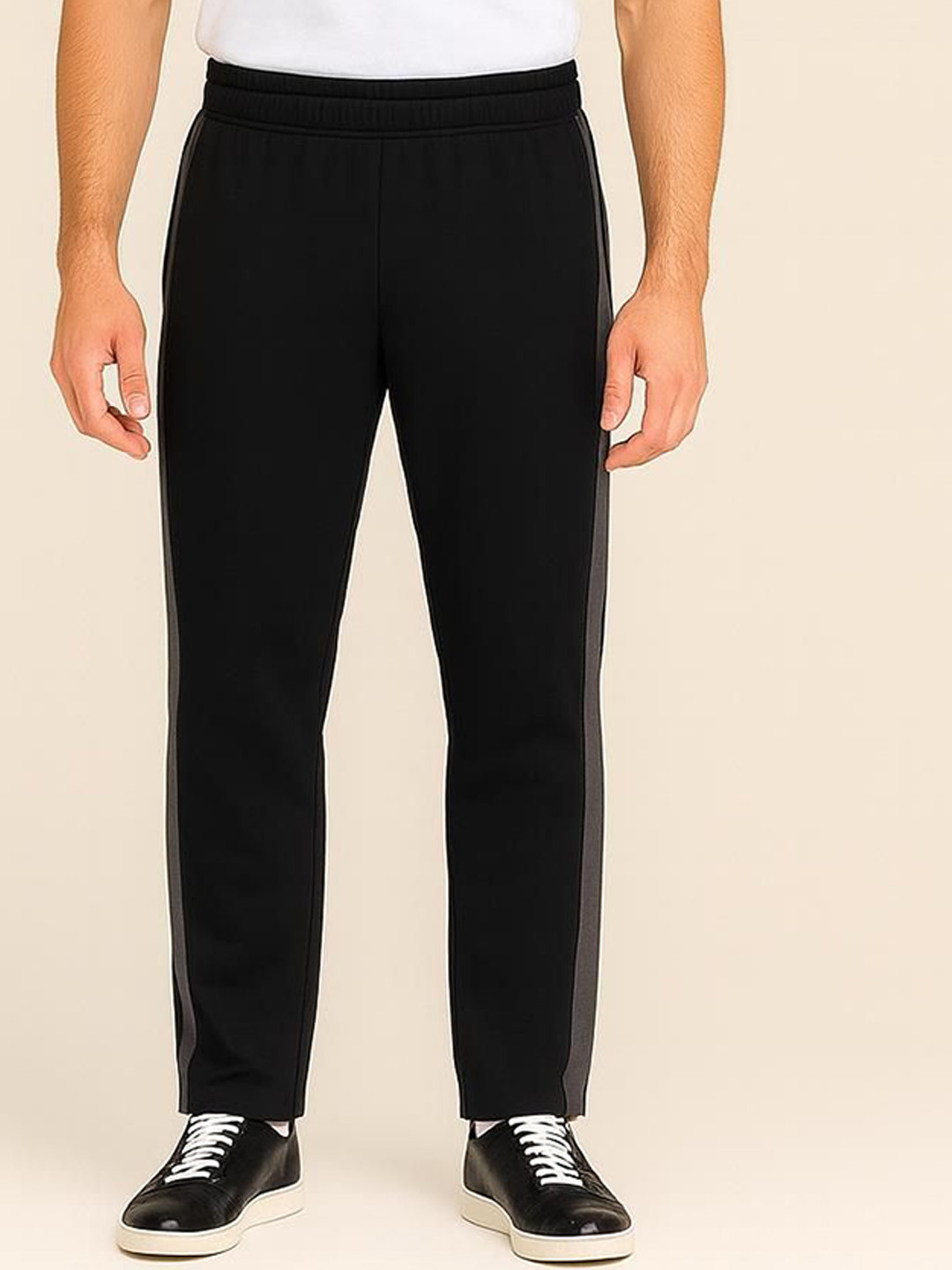 Attire Zone Men Side Panel Detail Mid-Rise Track Pants