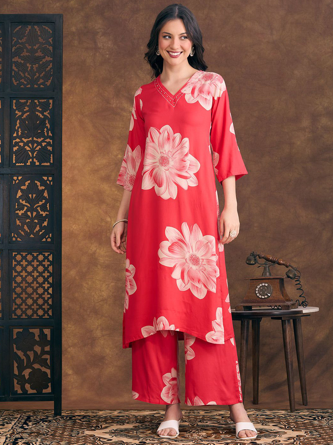 FASHOR Women Printed V-Neck Top and Palazzos Co-Ords