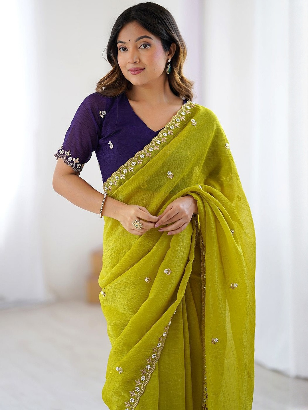 Moda Rapido Floral Beads and Stones Poly Chiffon Designer Kasavu Saree