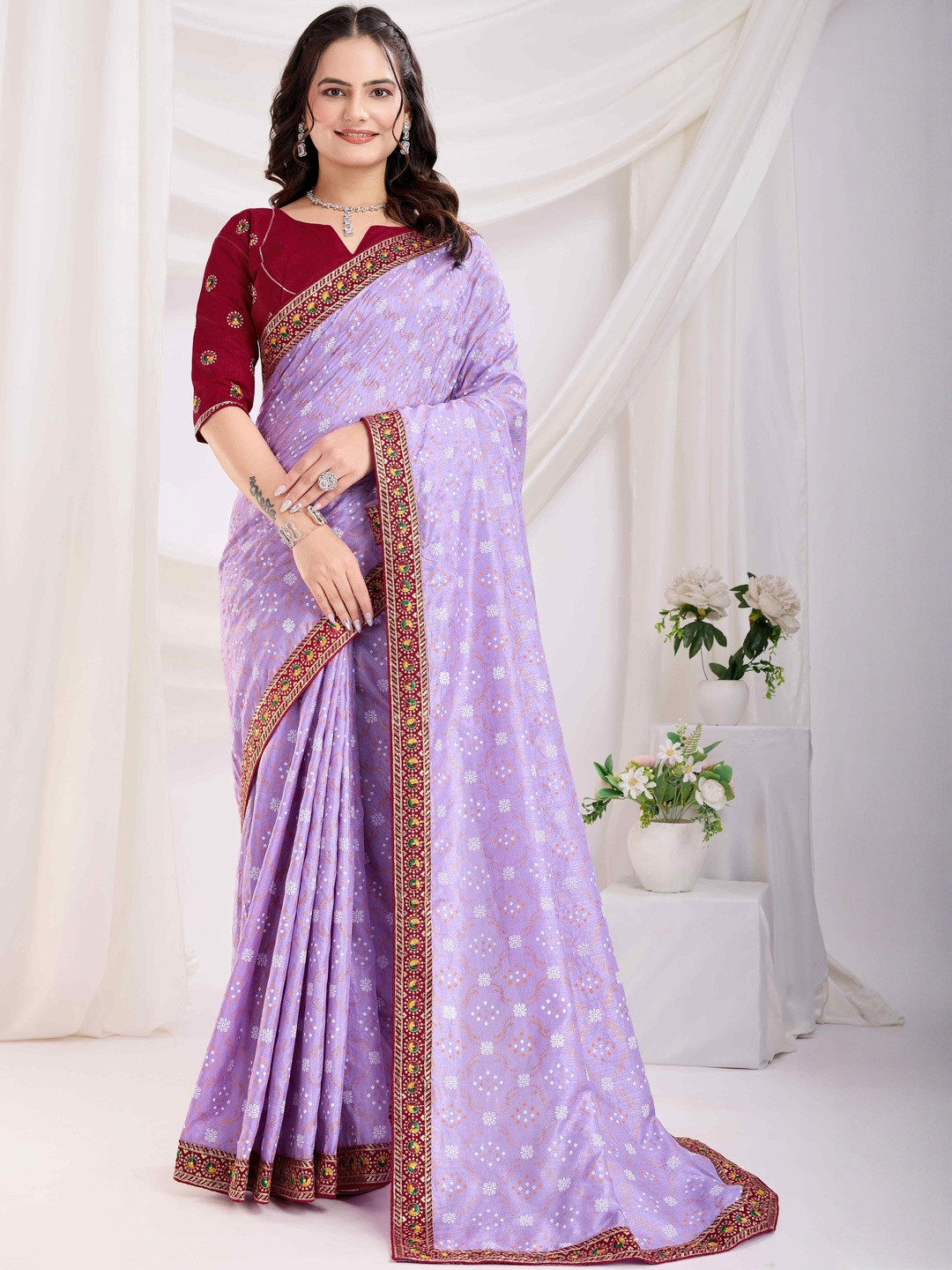 Peachmode Bandhani Silk Blend Saree With Unstitched Blouse Piece