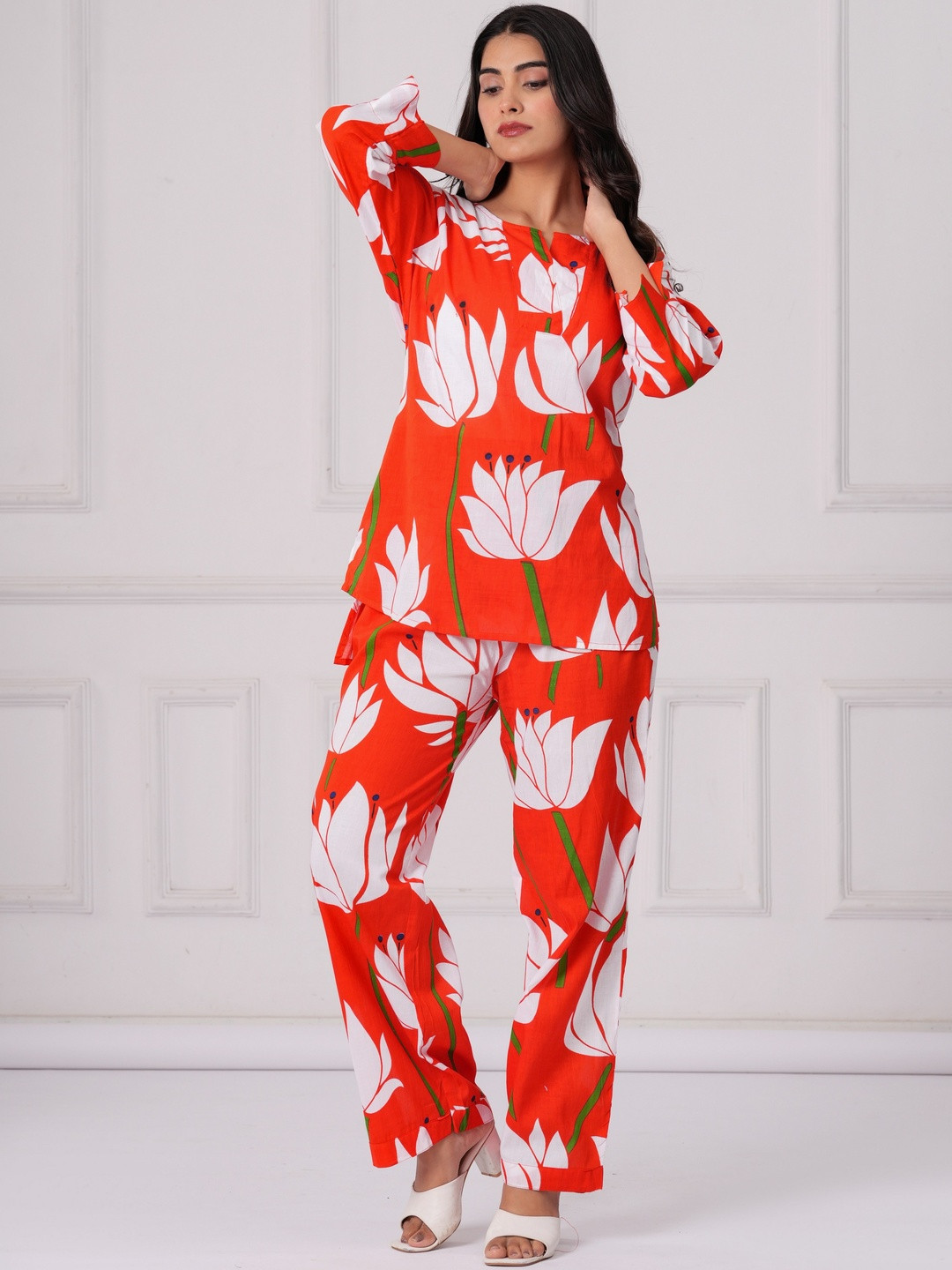 DECORIS Women Orange Printed Top With Trousers Clothing Set