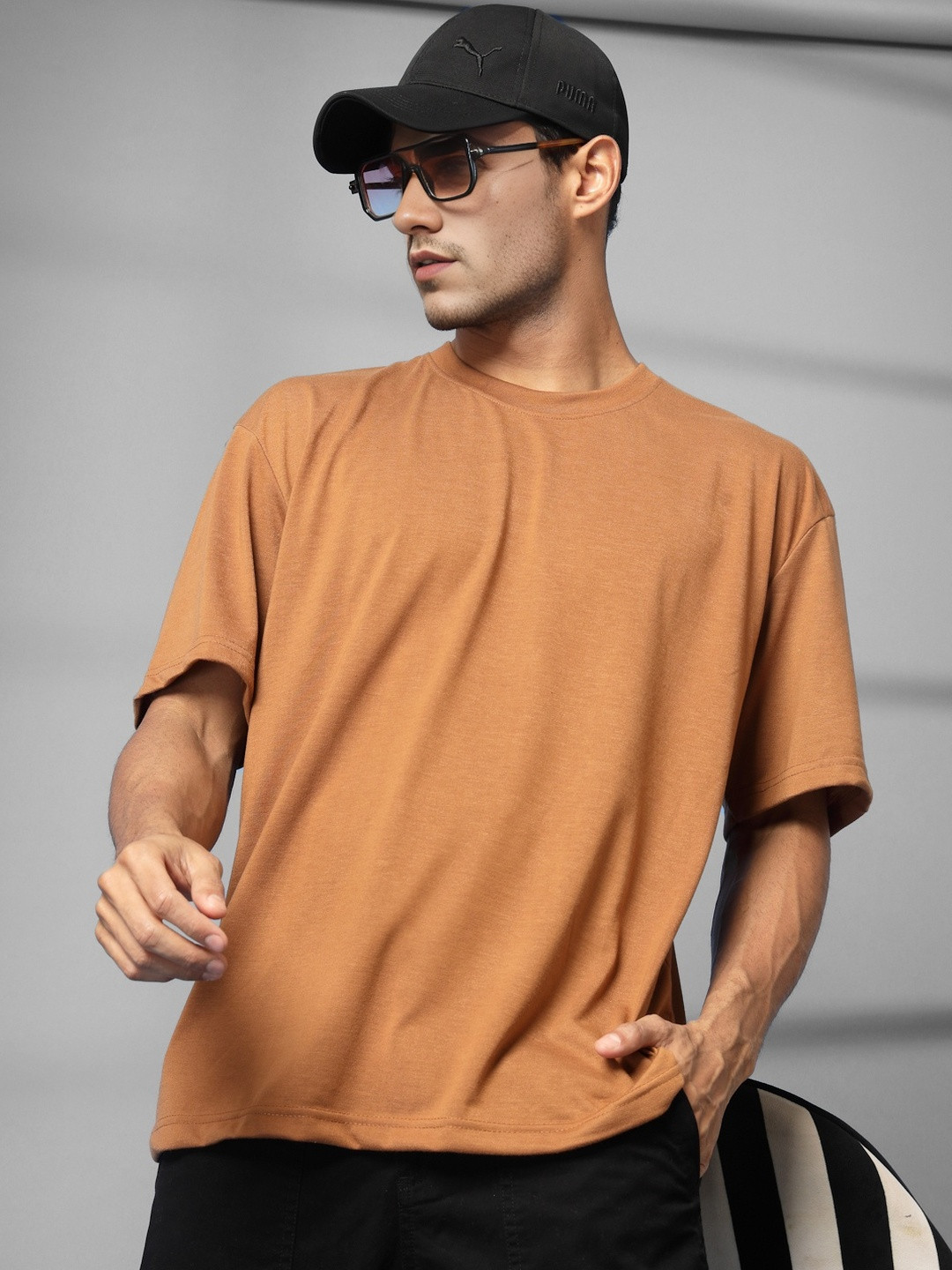 Roadster Men Brown Drop-Shoulder Sleeves Oversized T-shirt