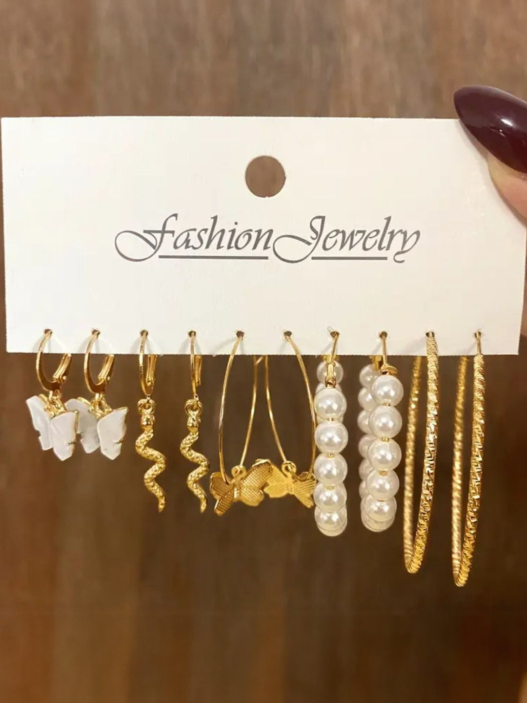 DressBerry Set of 5 Gold-Plated Snake Pearl Hoop Earrings