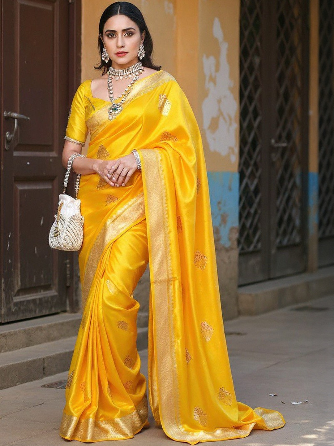 VILLE FASHION Woven Design Art Silk Banarasi Saree