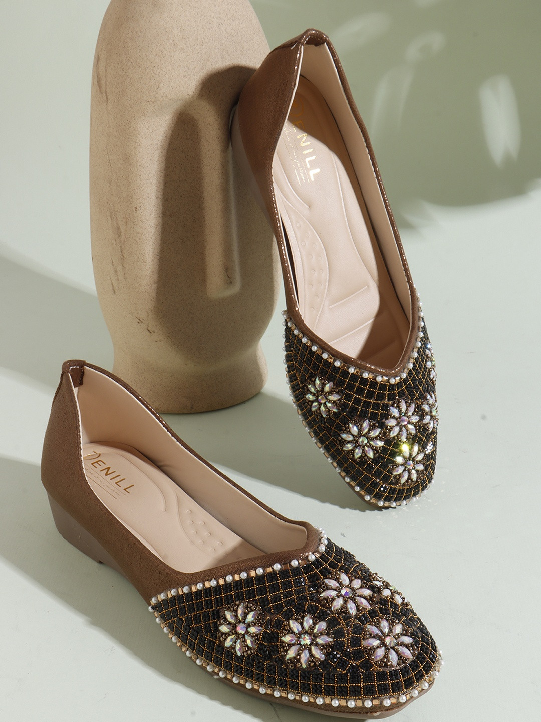 Denill Women Synthetic Leather Embellished Mojaris