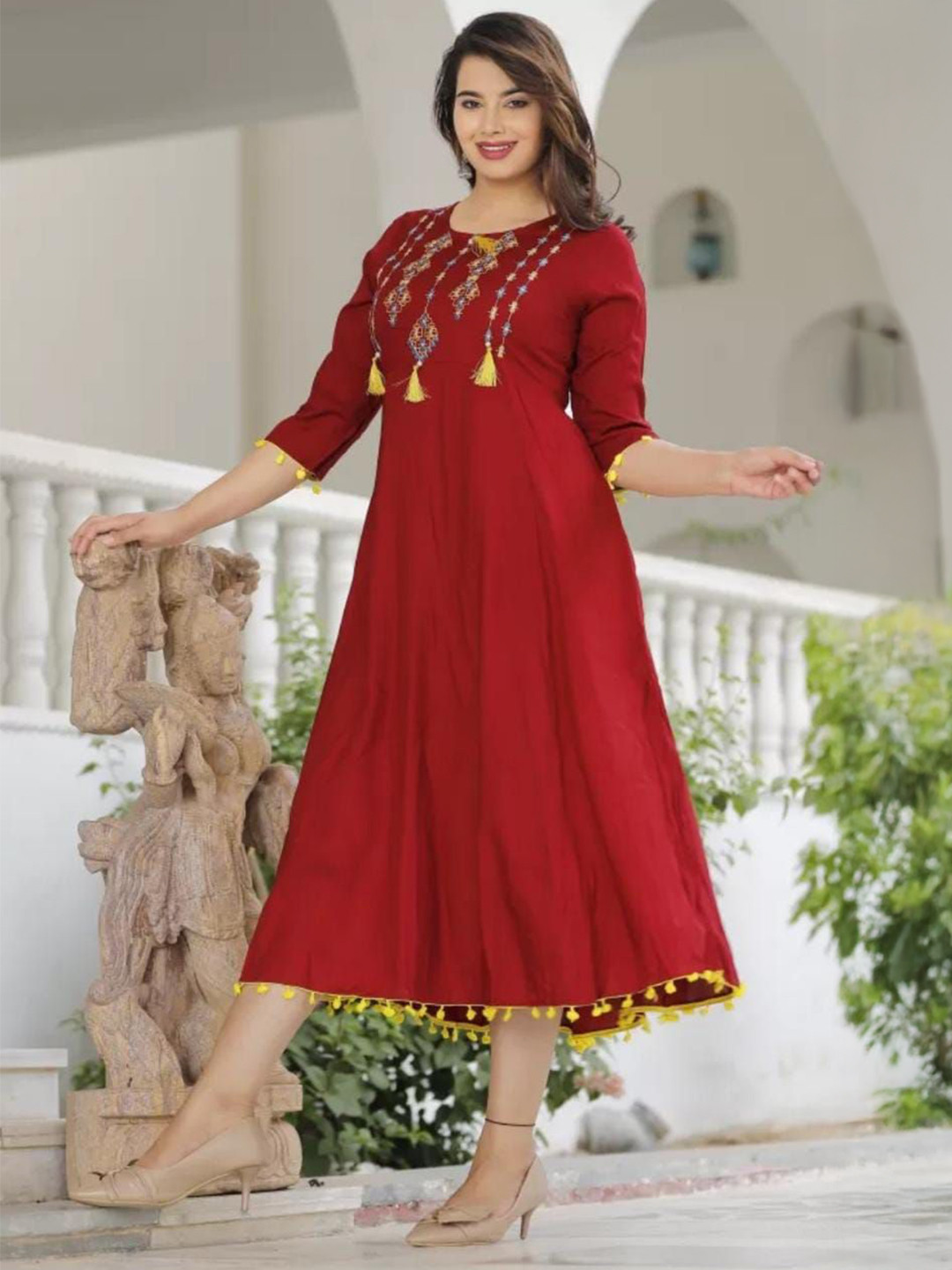 CPTAO Women Ethnic Motifs Embroidered Thread Work Floral Kurta