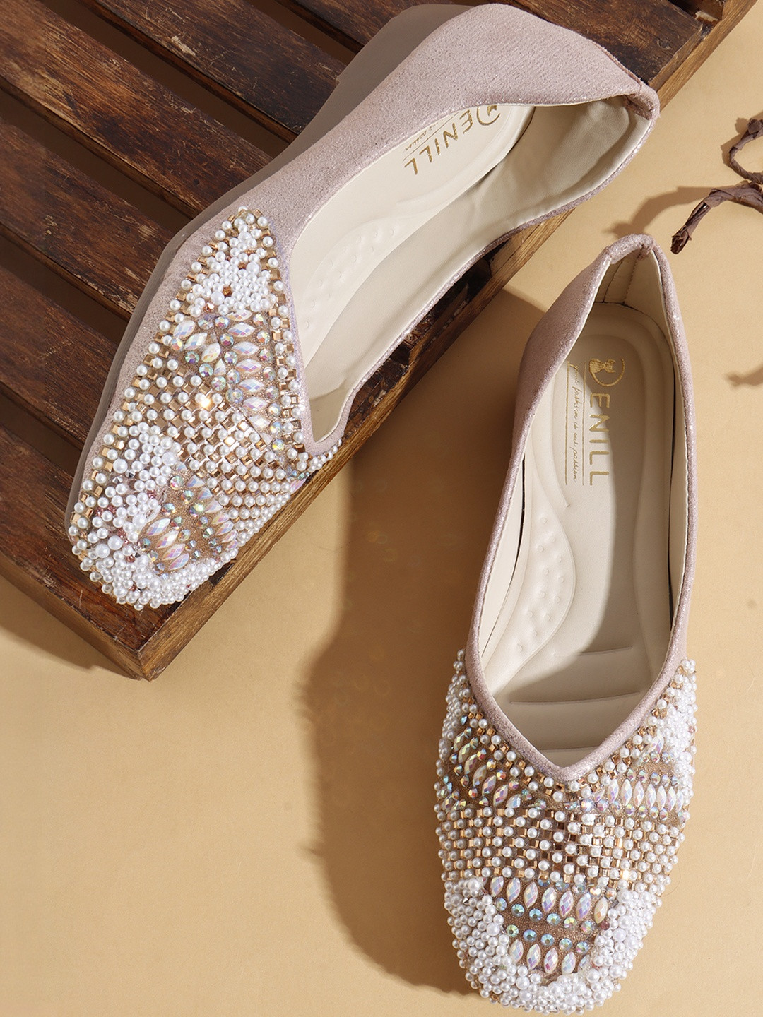 Denill Women Embellished & Rhinestone Detailing Elegant Mojaris