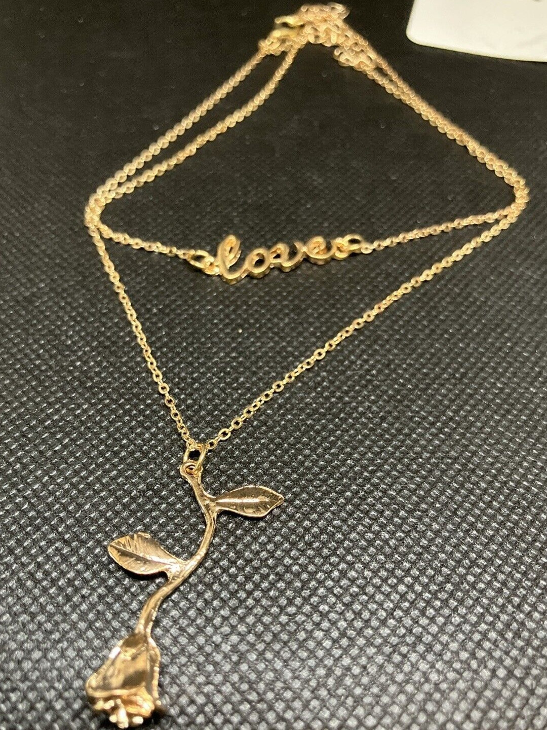 DressBerry Gold-Plated Double Layered Rose Love Word Necklace