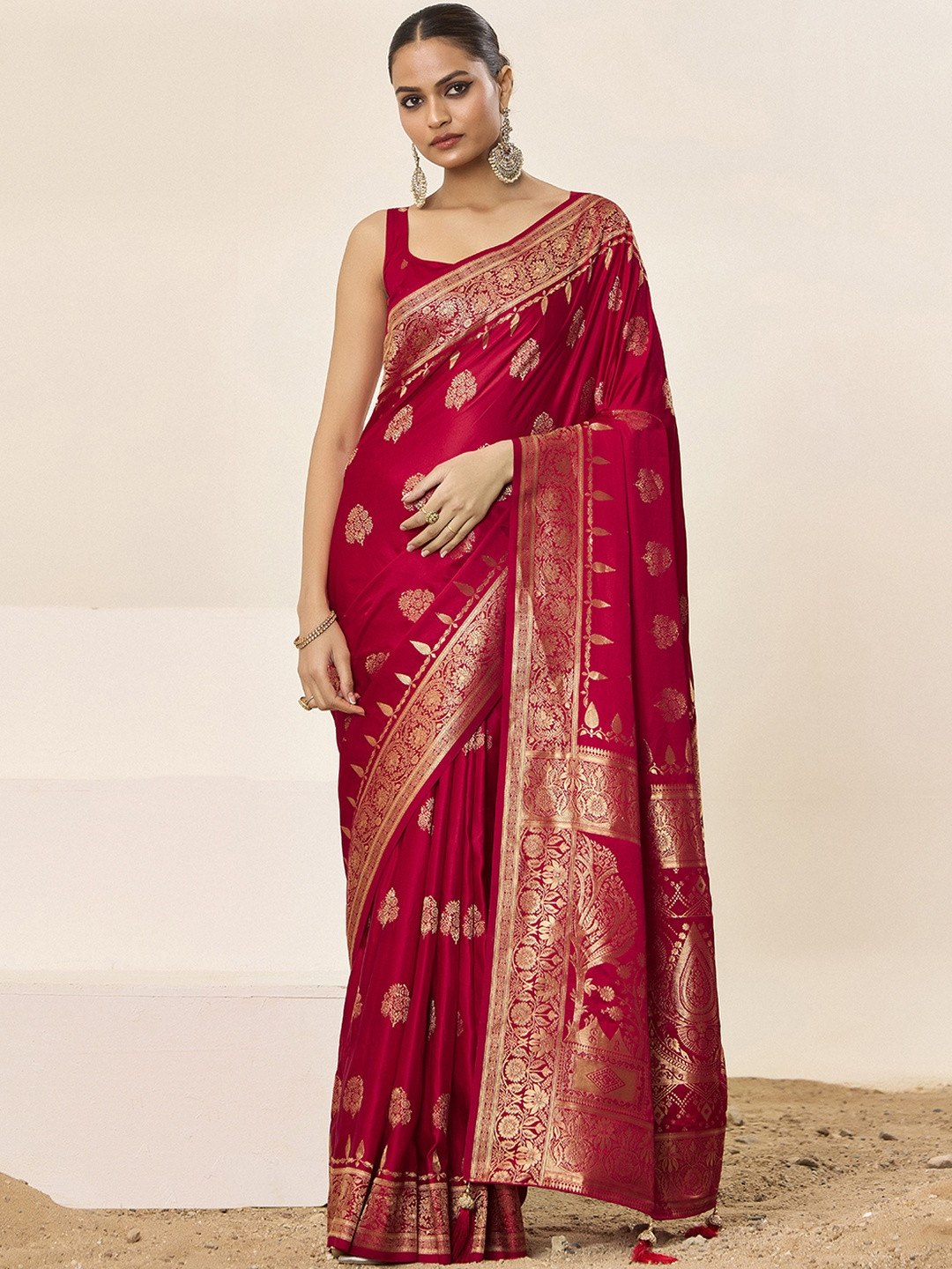 HERE&NOW Women Red Satin Silk Party Wear Saree With Unstitched Blouse Piece
