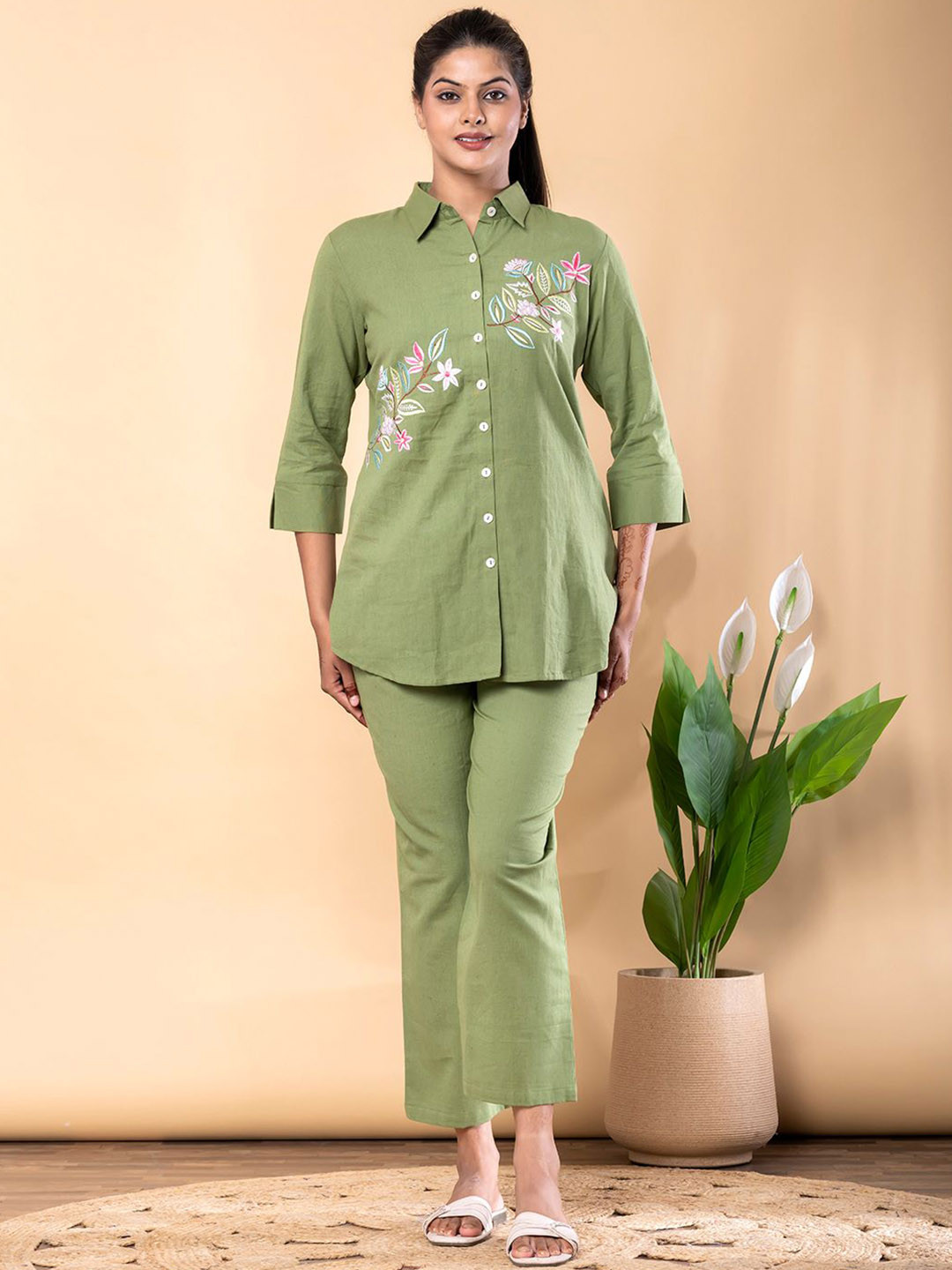 Readiprint Women Green Poly Cotton Embroidered Co-Ords Set