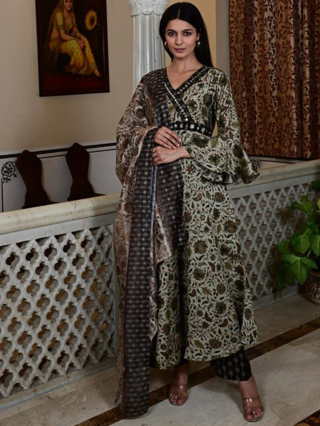 Ruii FASHION Floral Printed Pure Cotton A-Line Kurta With Trousers & Dupatta
