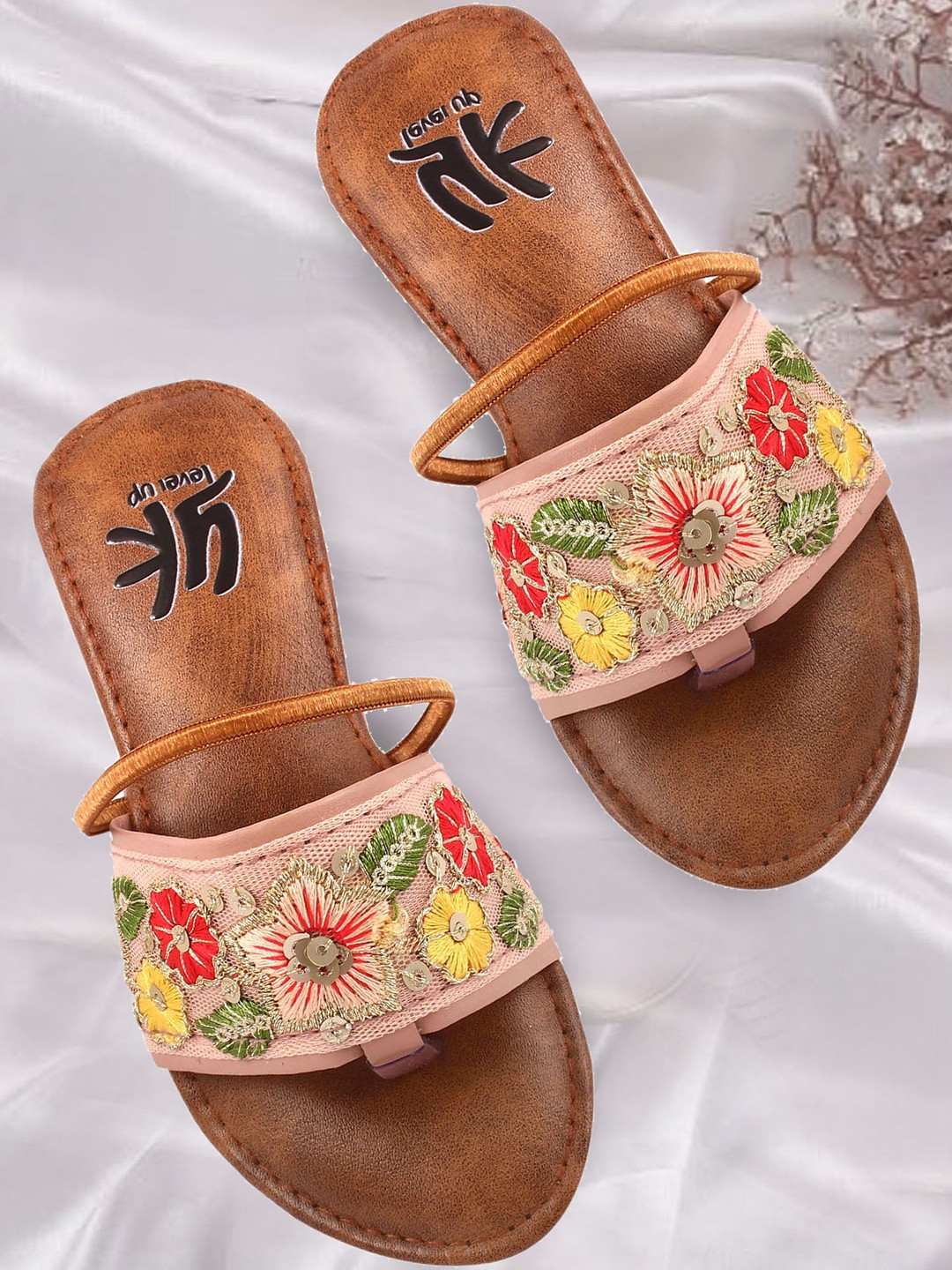 YK Girls Peach Slip-On Round Toe One Toe Flats Embellished Embroidered Casual Flats