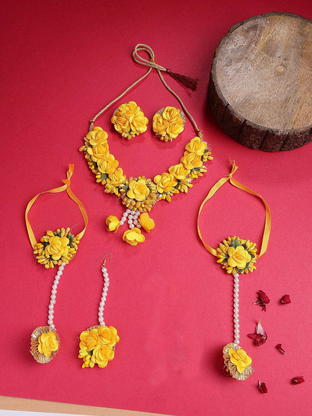 Sukkhi Artificial Beaded Floral Necklace & Earrings HathPanja & Maangtikka