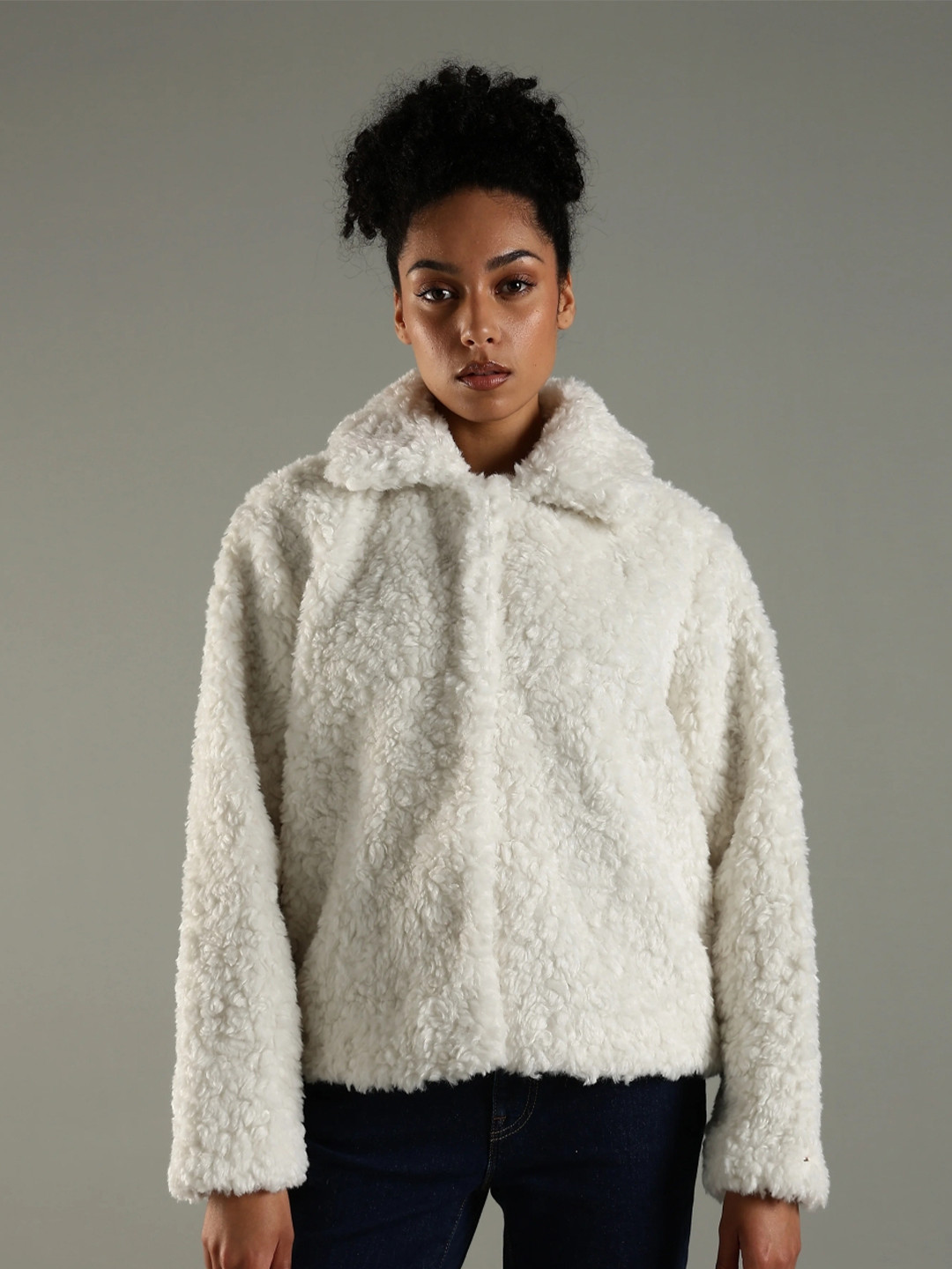 Tommy Hilfiger Women Spread Collar Solid Sherpa Jacket