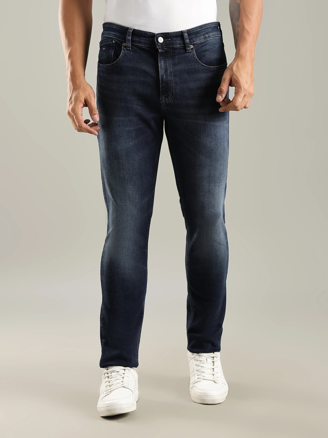 Tommy Hilfiger Men Regular Fit Mid-Rise Stretchable Jeans