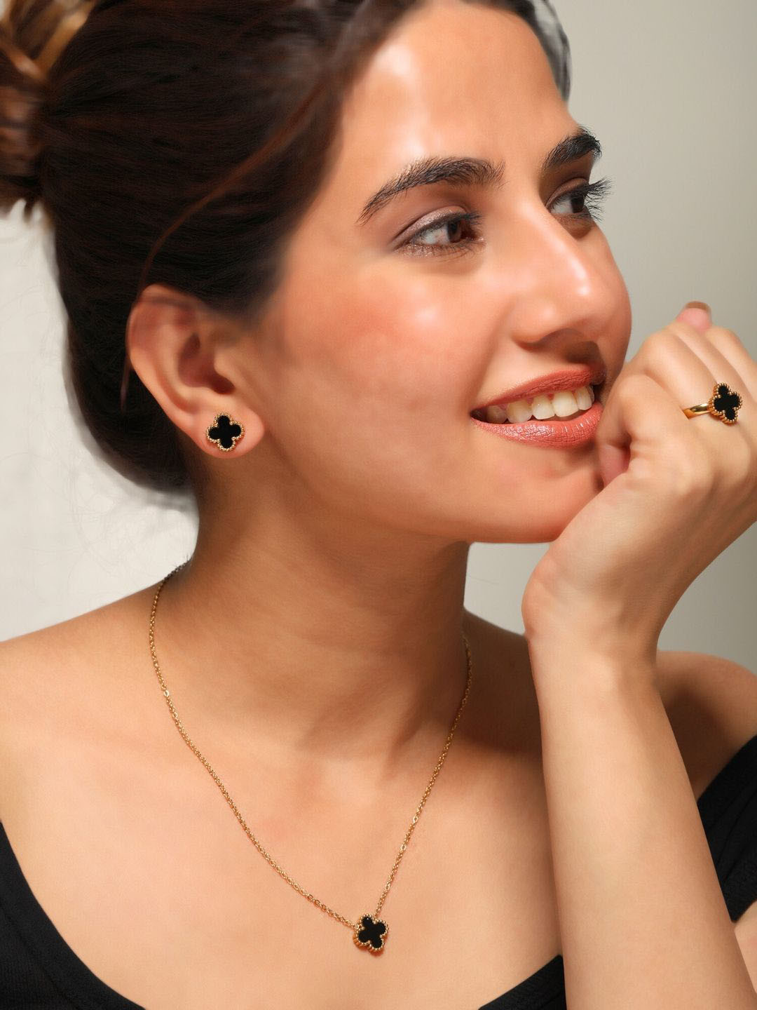 SALVE Stainless Steel Clover Jewellery Set