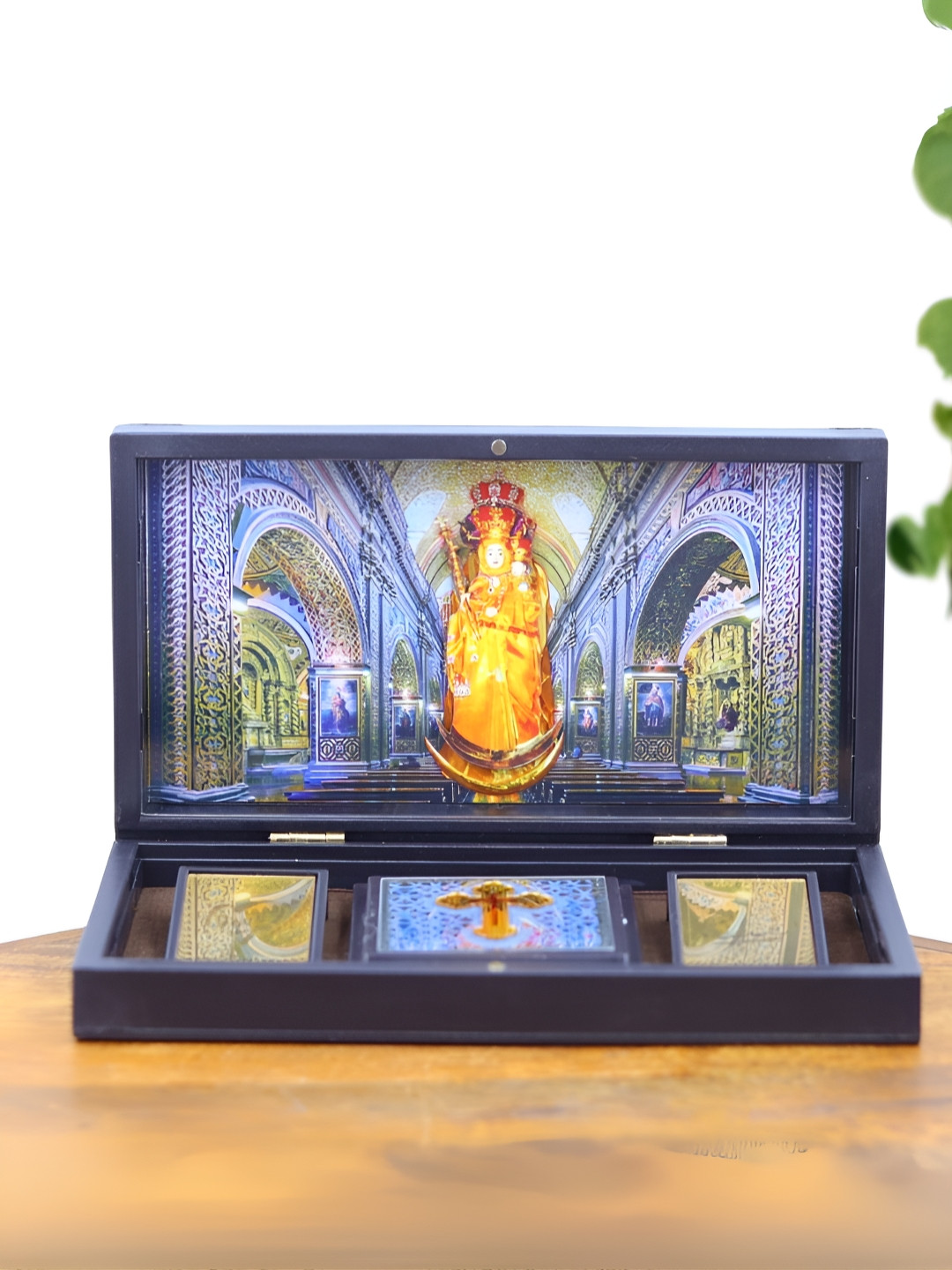INTERNATIONAL GIFT Gold-Toned Jesus Frame Pocket Spiritual Box Pooja Essentials