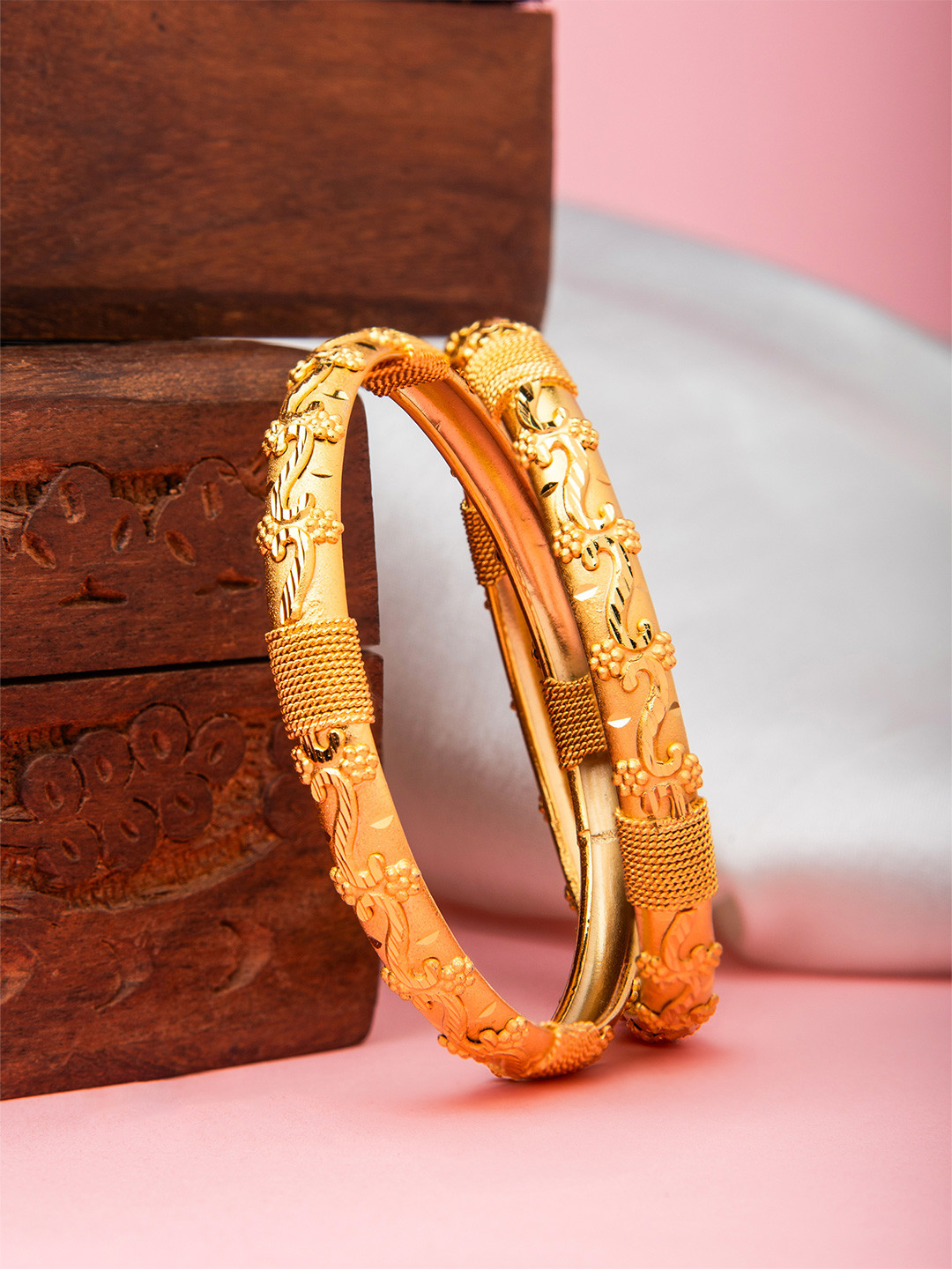 FAA FASHION 2Pcs Gold Plated Floral Design Bangle