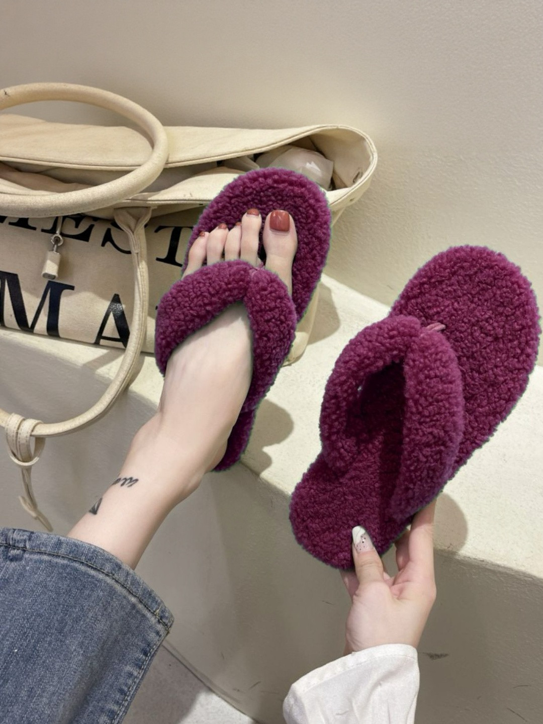 shoptegic Women Maroon Thong Flip-Flops