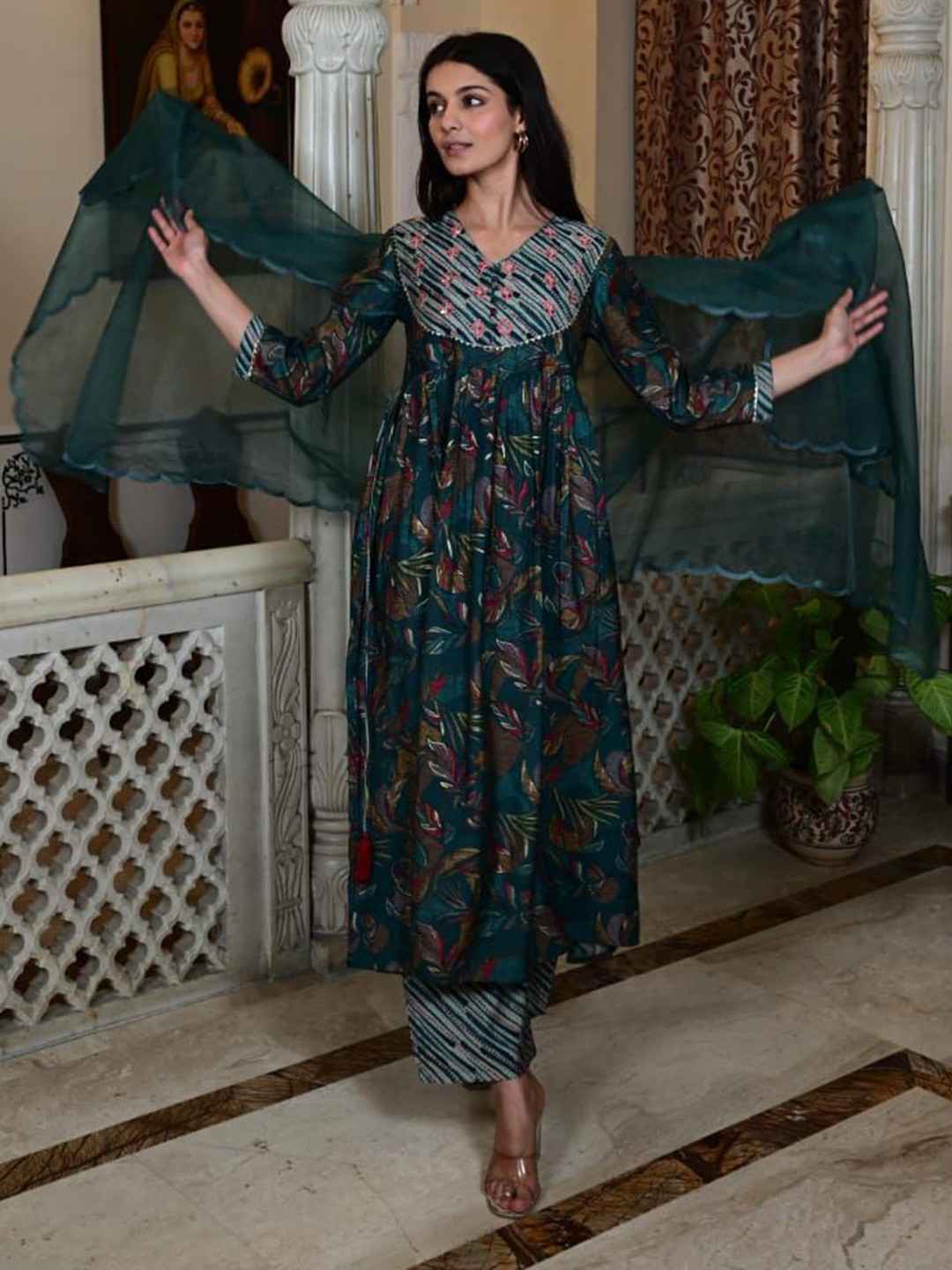 Ruii FASHION Women Ethnic Motifs Printed Regular Pure Cotton Kurta with Trousers & Dupatta