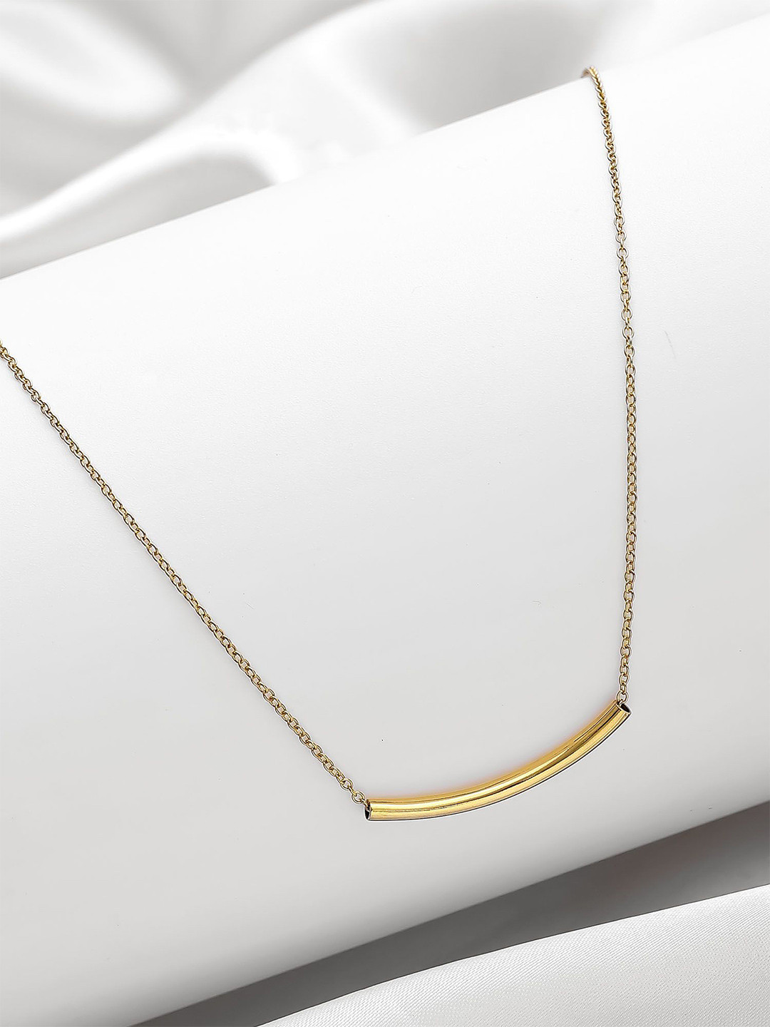 Tweov Gold Plated Curved Bar Chain Necklace