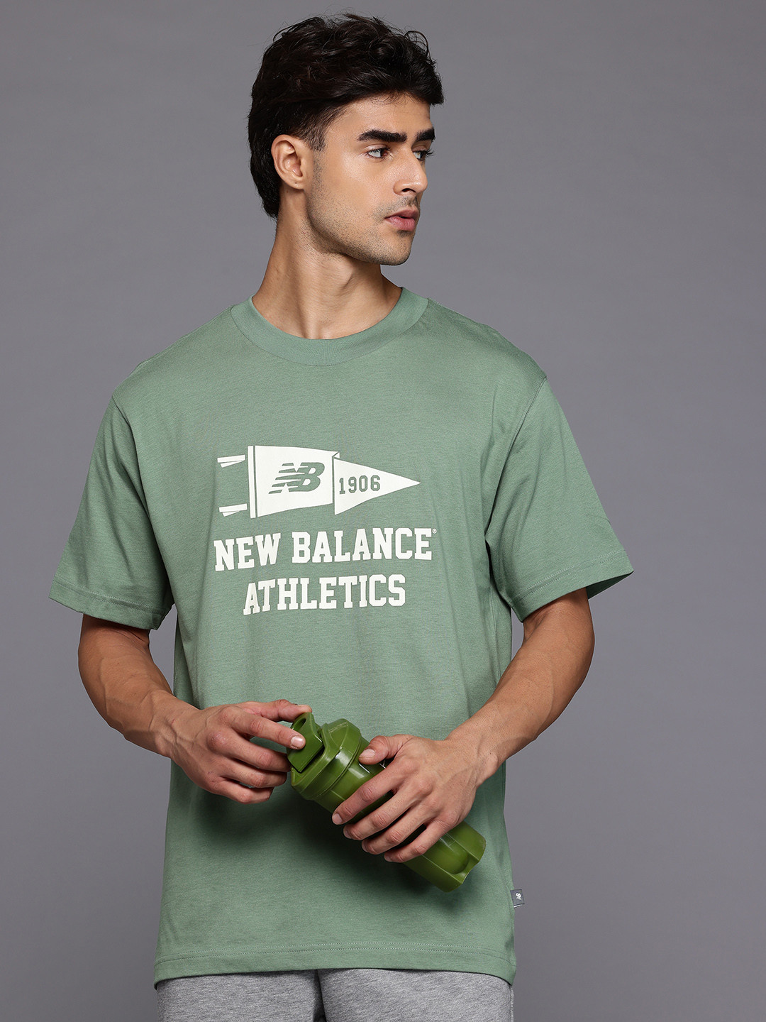 New Balance Varsity Pennant Drop-Shoulder Sleeves Pure Cotton T-shirt