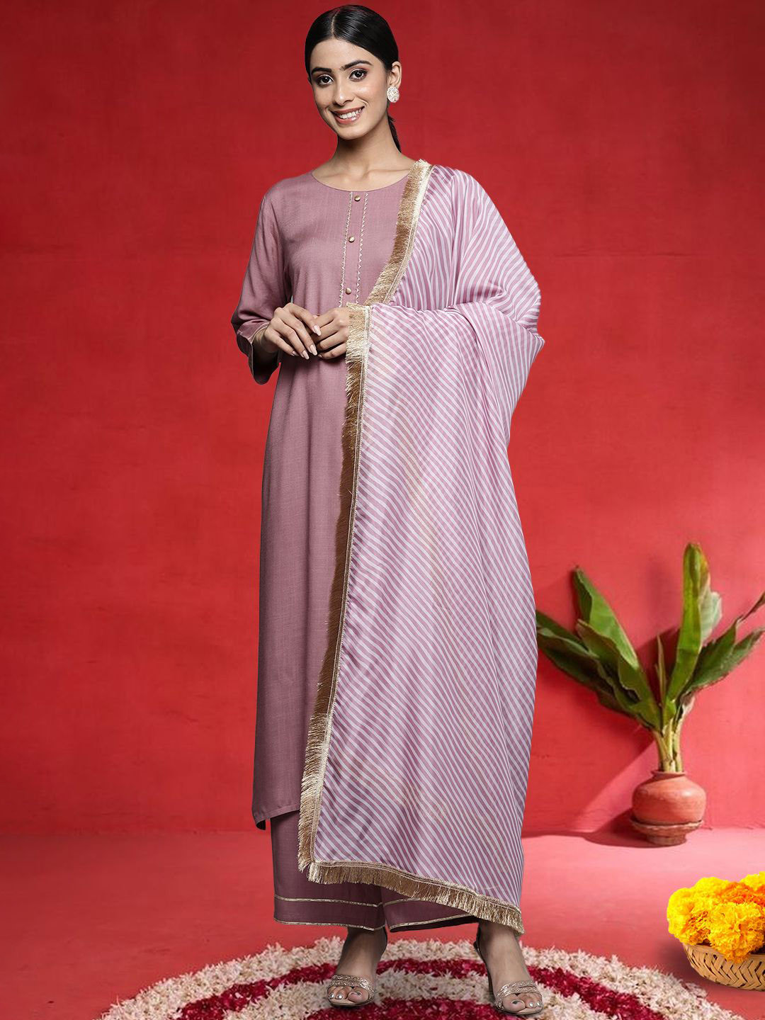 Varanga Women Regular Kurta with Trousers & Dupatta